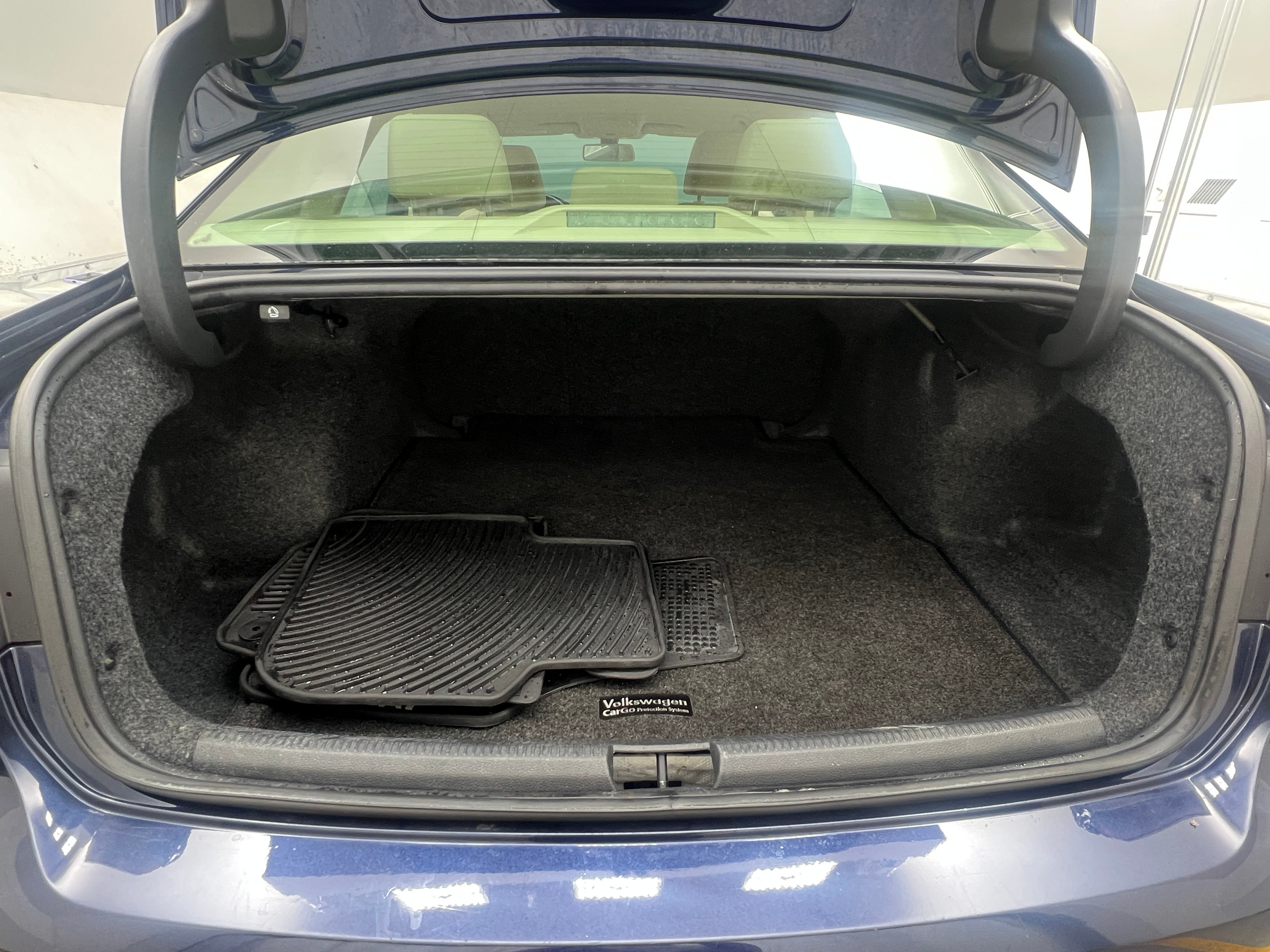 2015 Volkswagen Passat SE 6