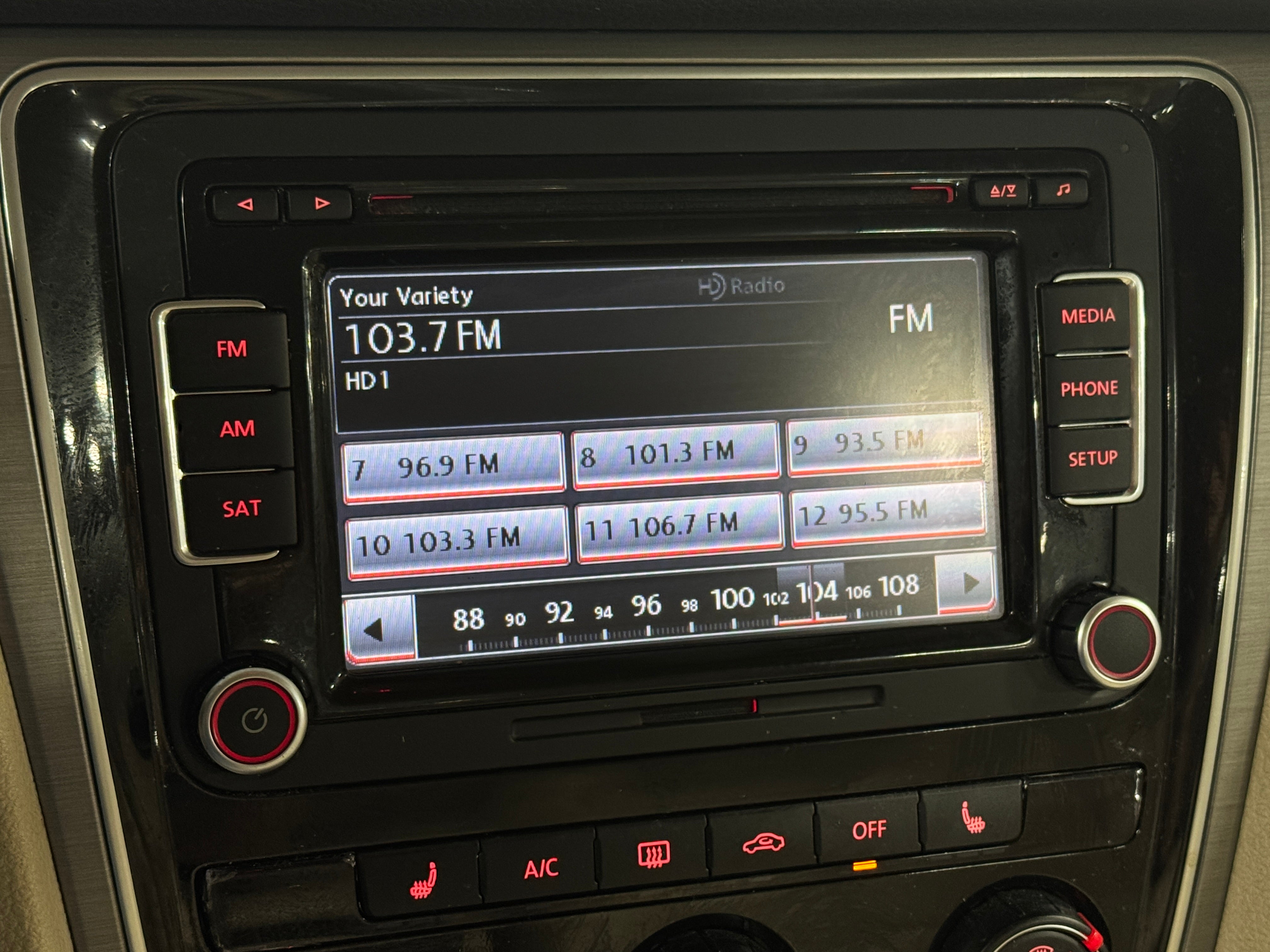 2015 Volkswagen Passat SE 3