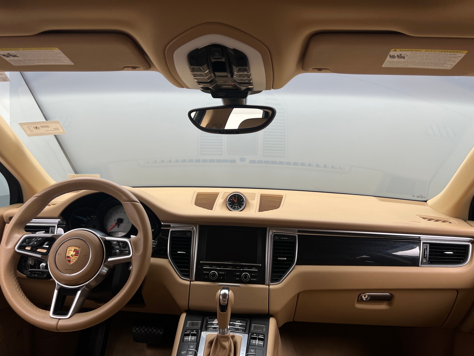Thumbnail: 2015 Porsche Macan - 2