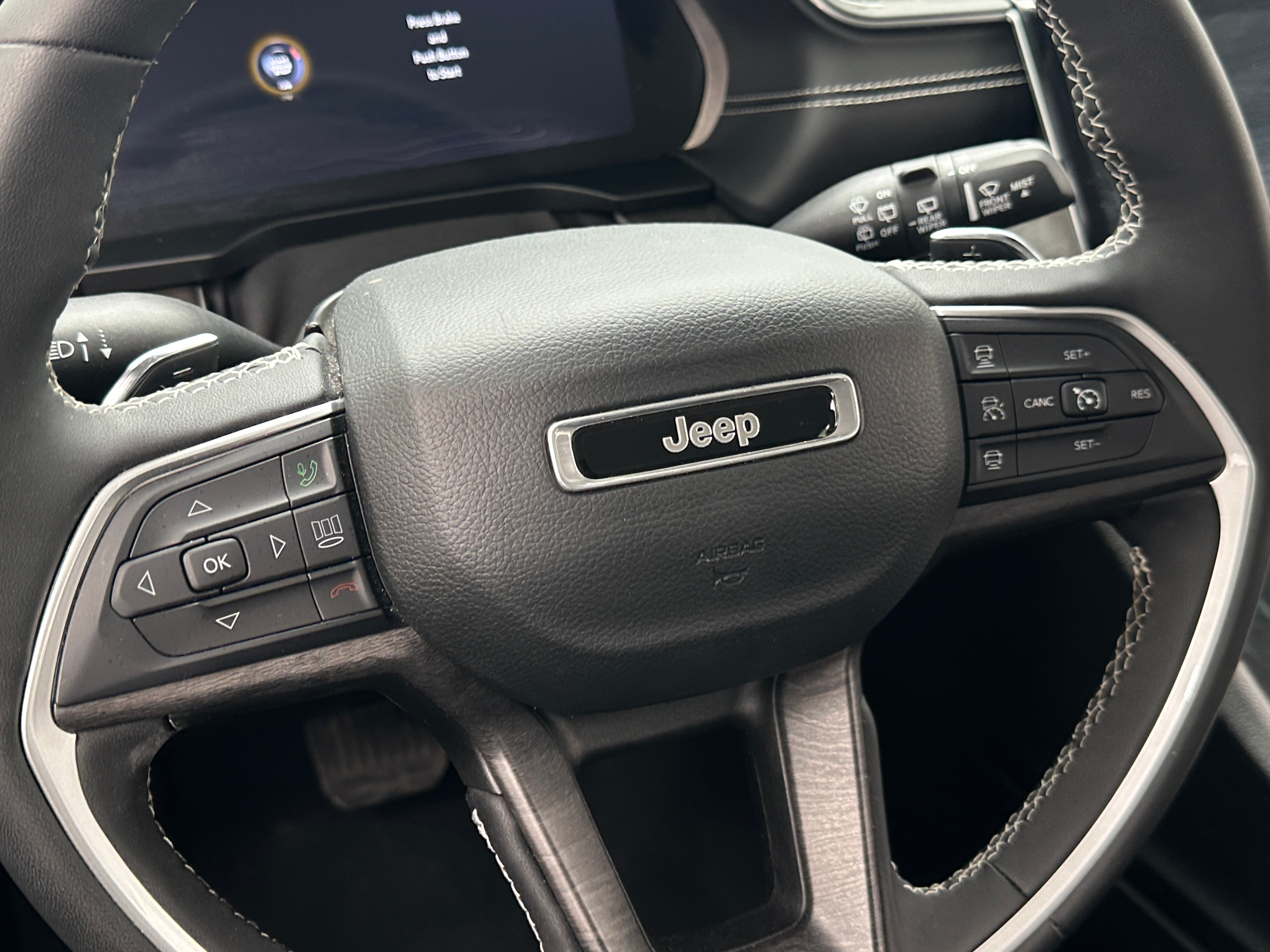 2024 Jeep Grand Cherokee Limited Edition 4