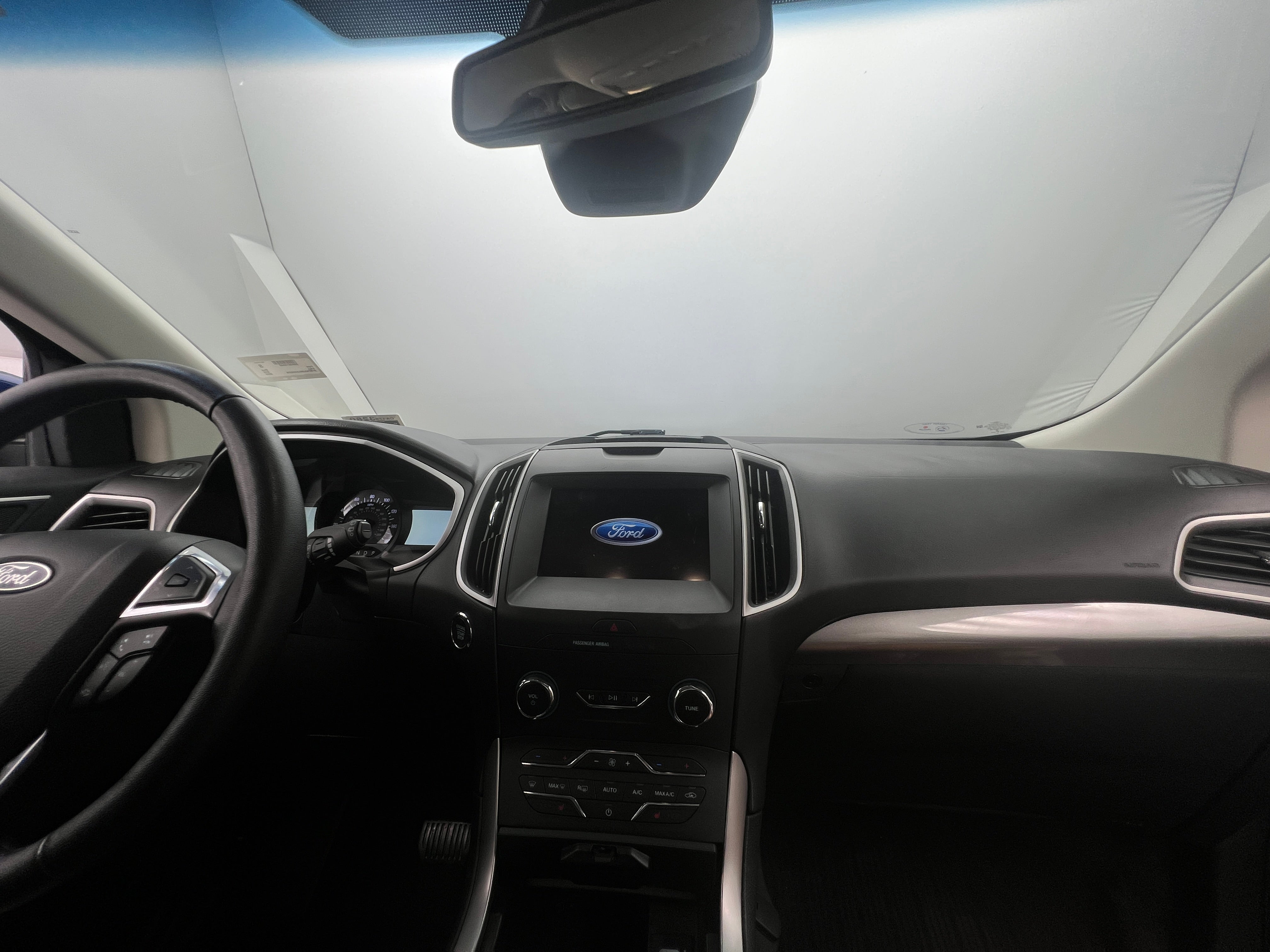 2020 Ford Edge SEL 2