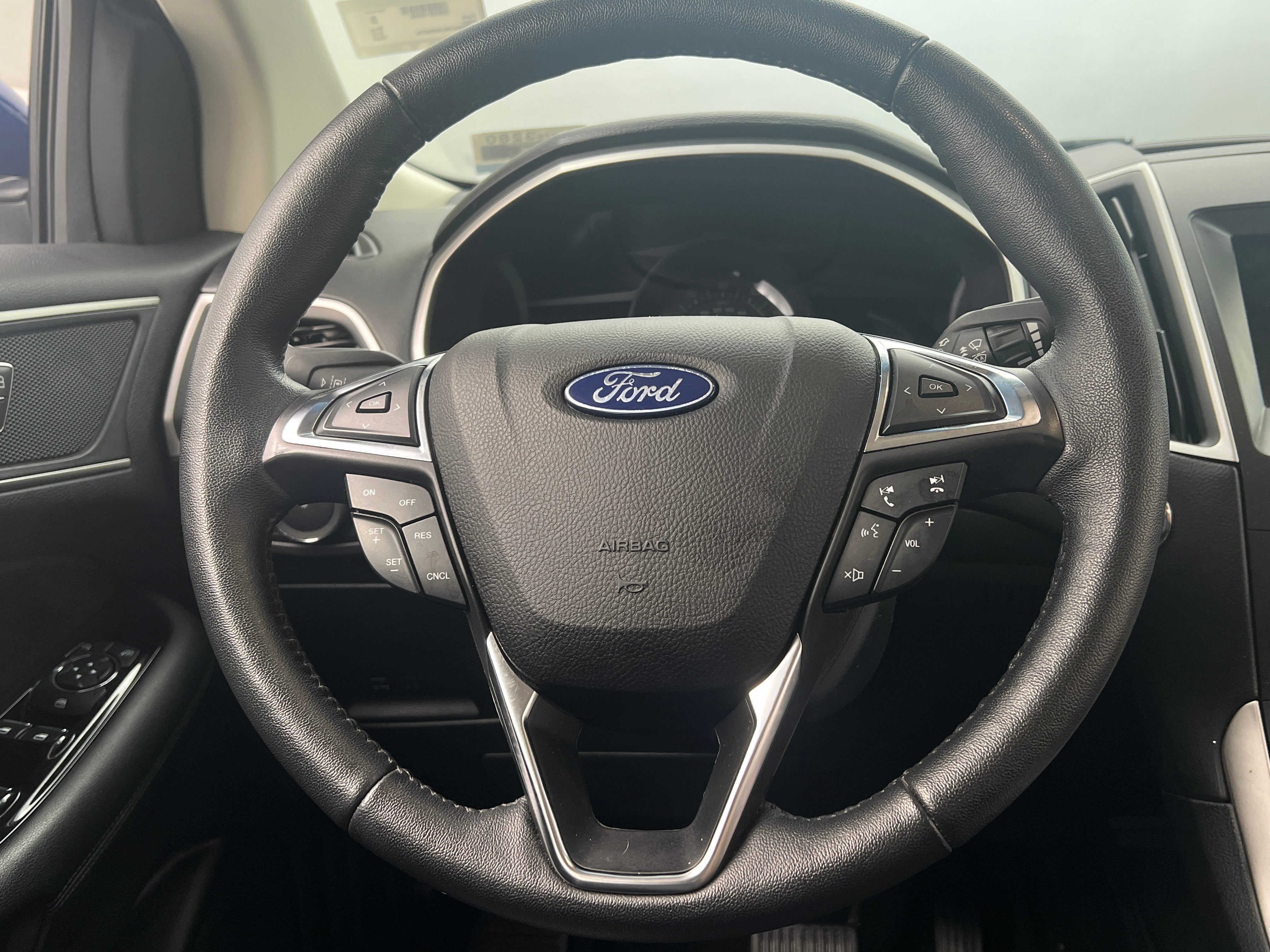 2020 Ford Edge SEL 4