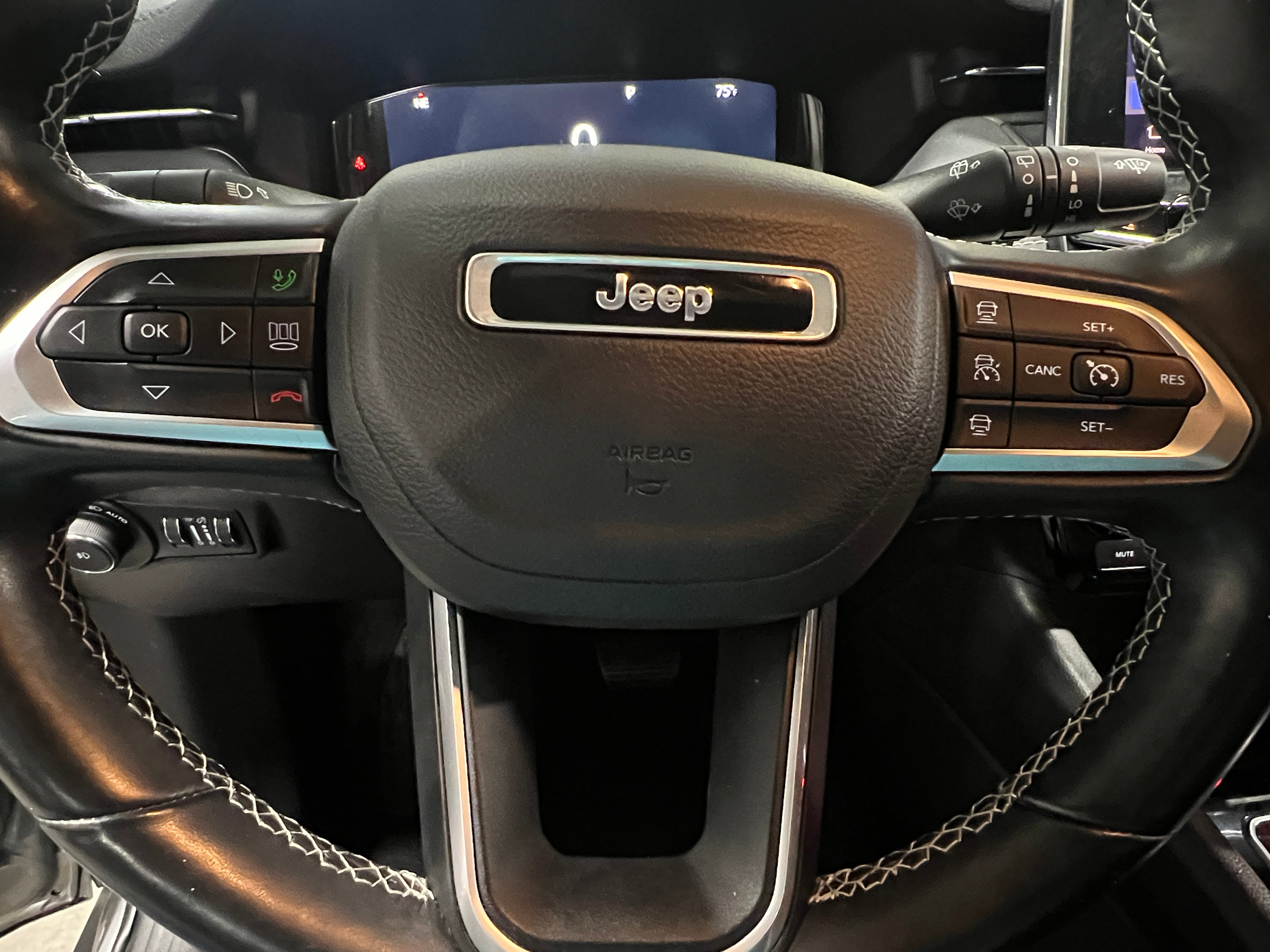 Thumbnail: 2022 Jeep Compass - 4