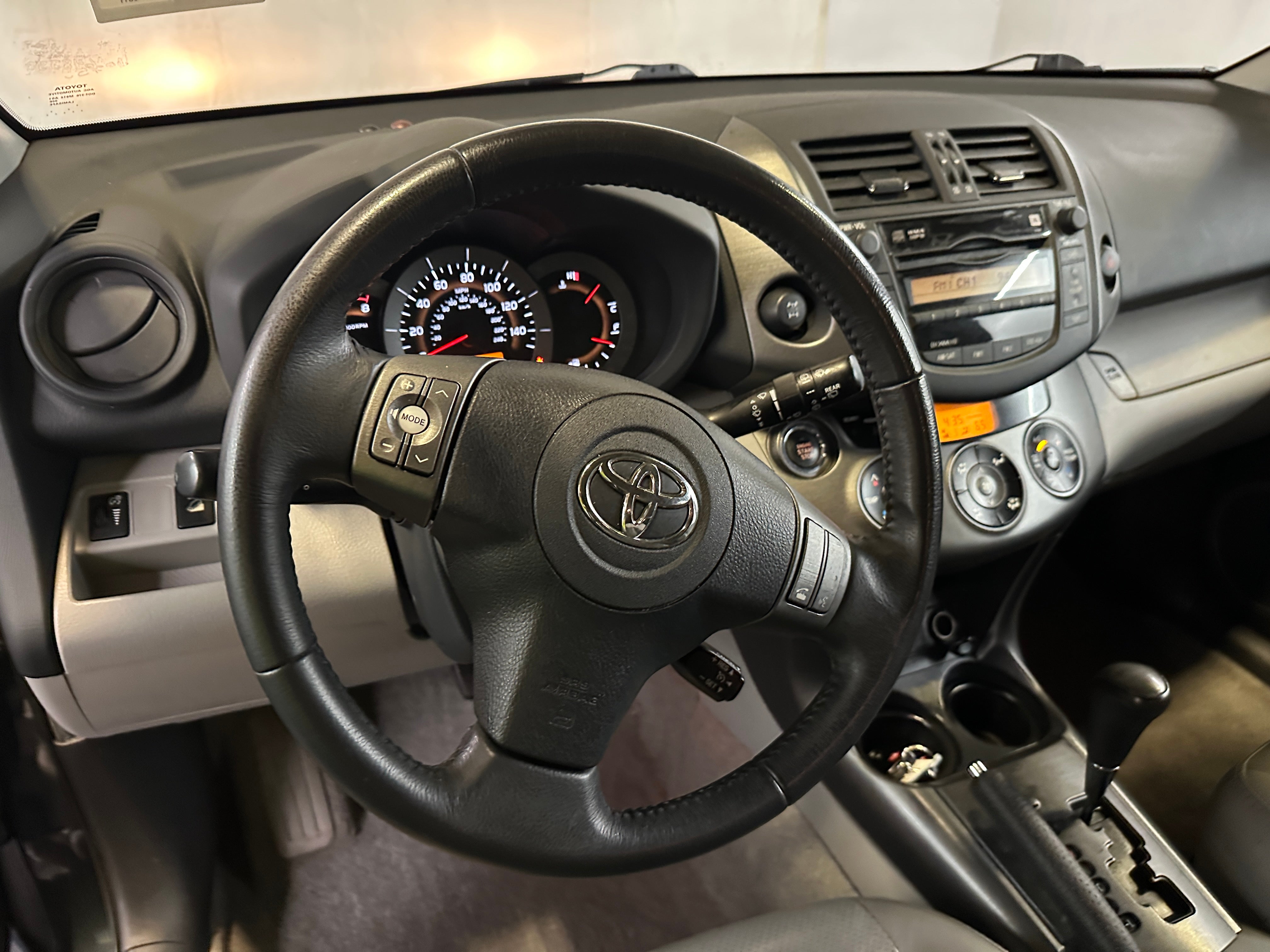 2011 Toyota RAV4 Limited 5