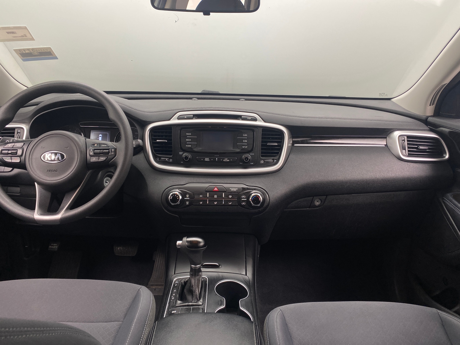 Thumbnail: 2018 Kia Sorento - 3