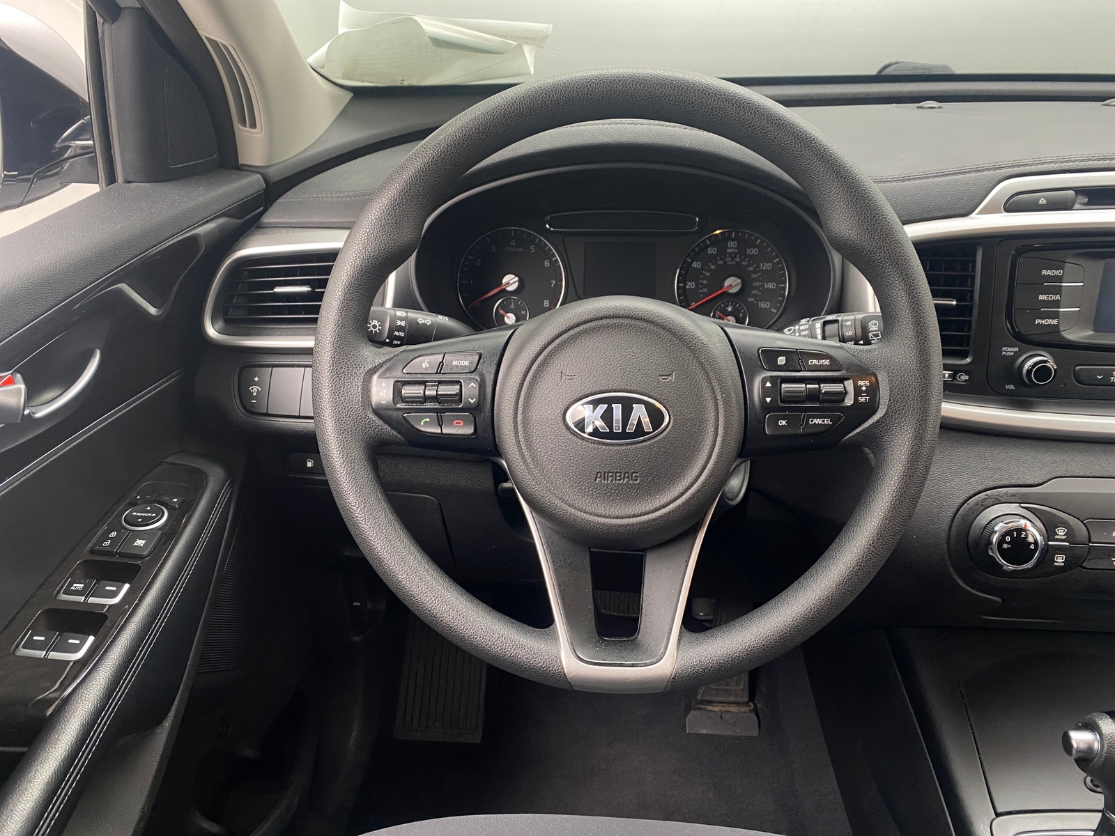 Thumbnail: 2018 Kia Sorento - 5