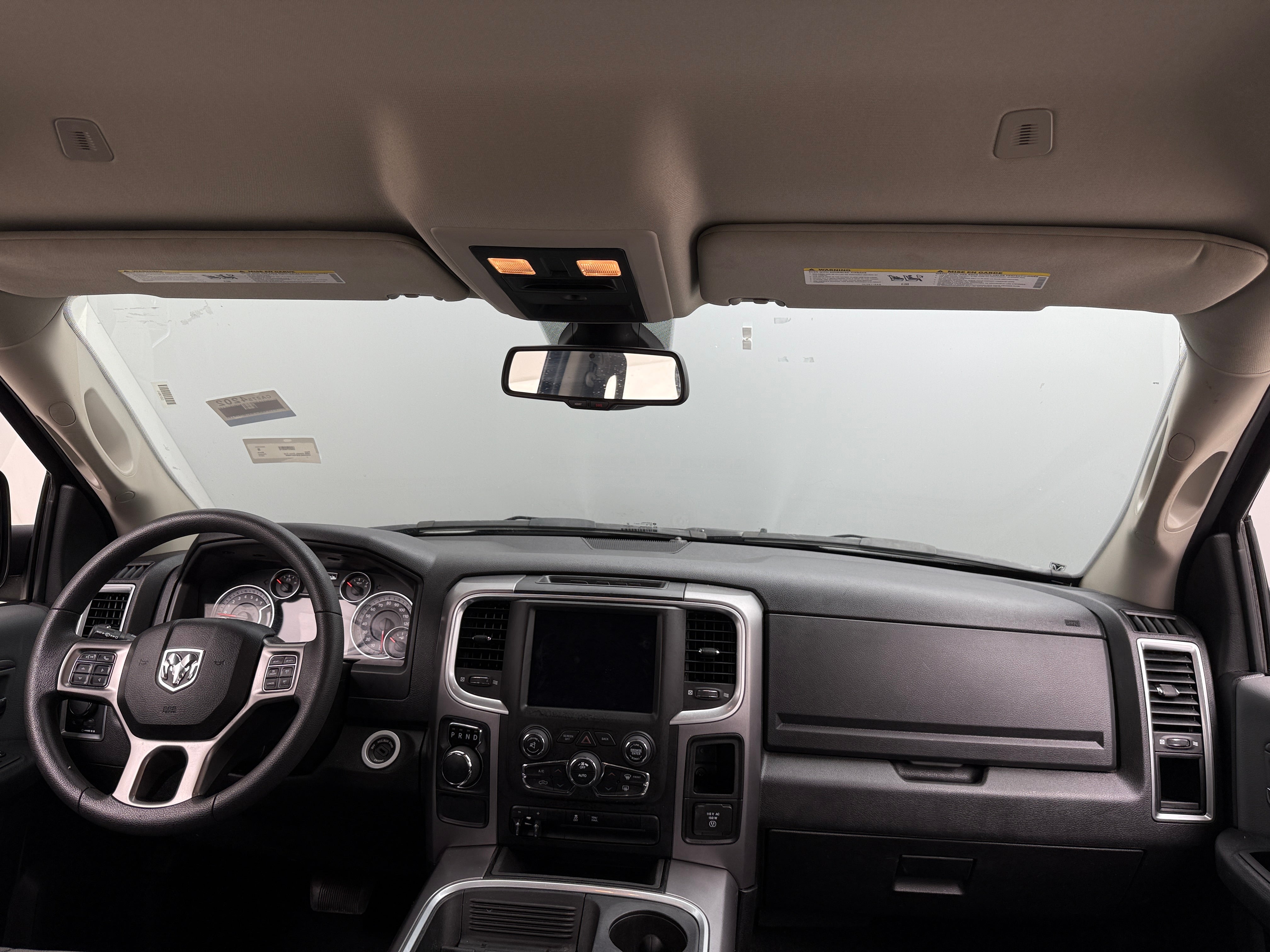 2023 RAM 1500 Classic SLT 3