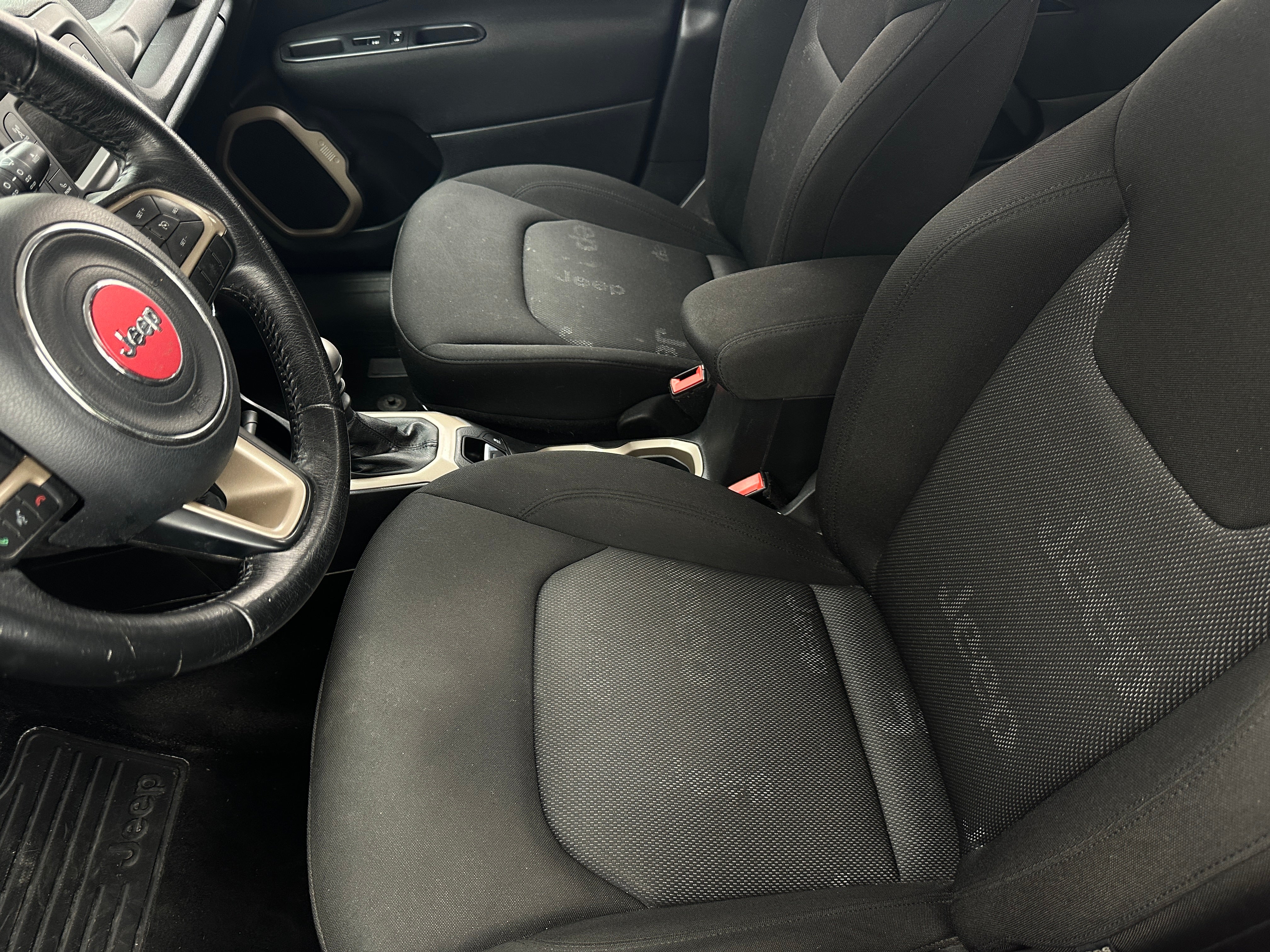 2015 Jeep Renegade Latitude 2