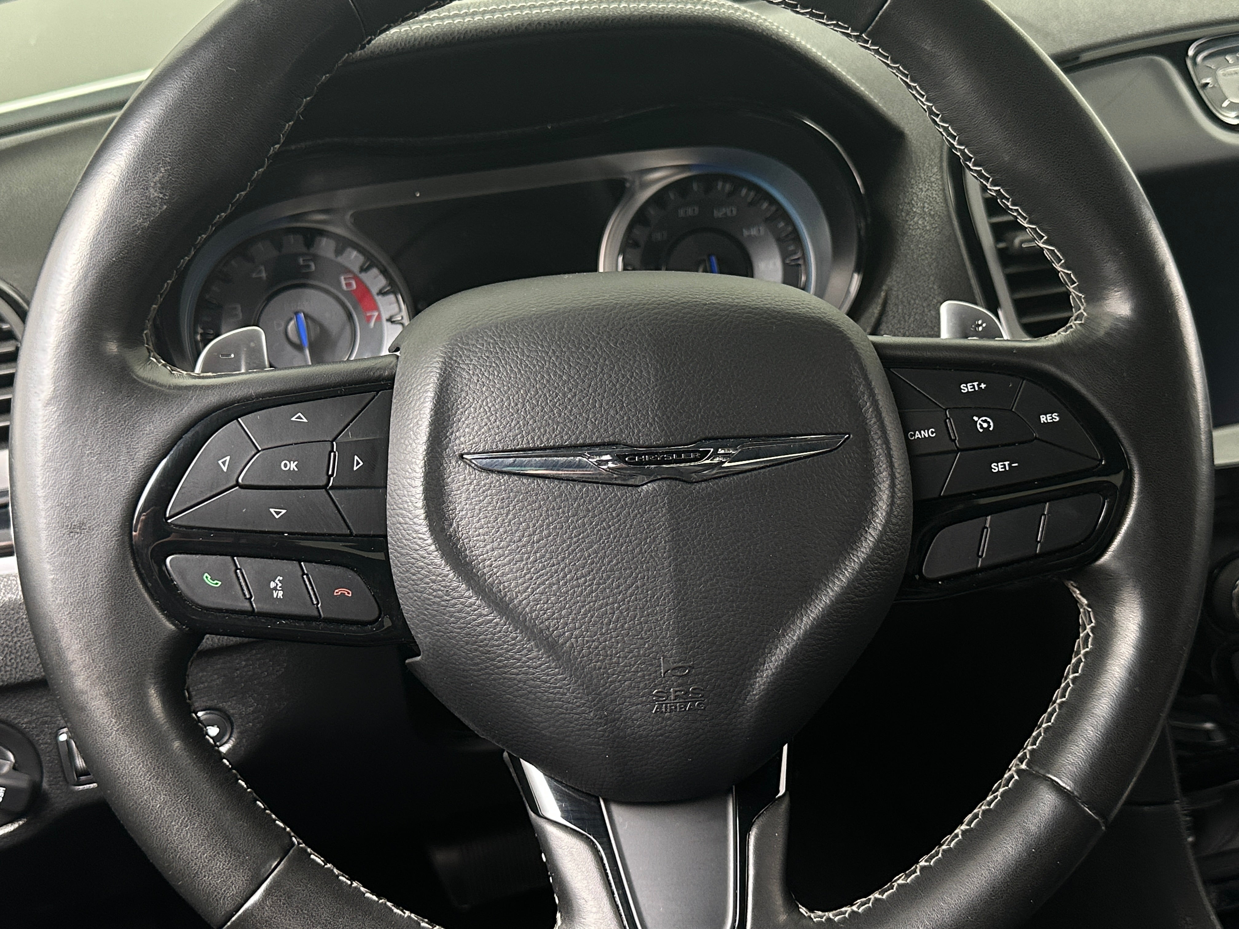 2019 Chrysler 300 S 4
