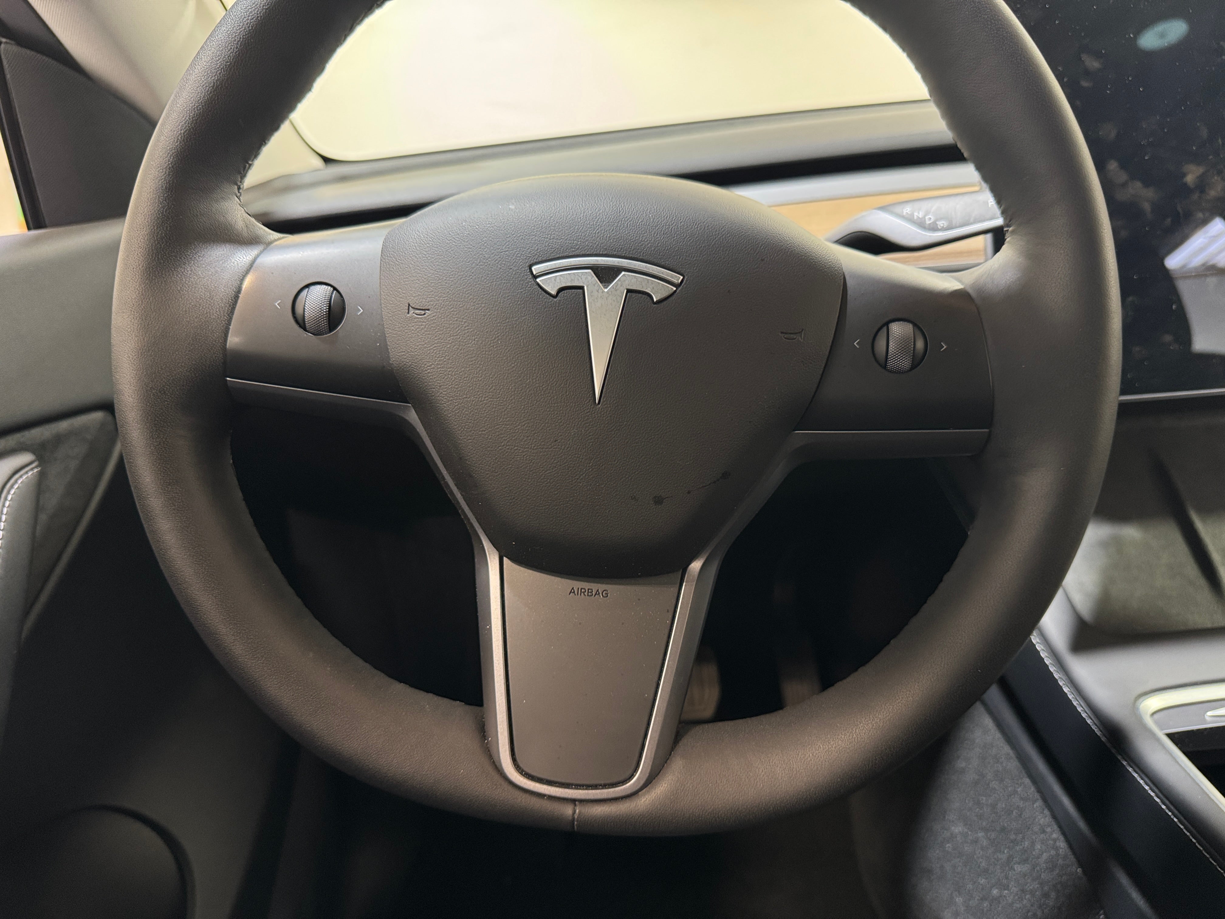 2022 Tesla Model Y Long Range 4