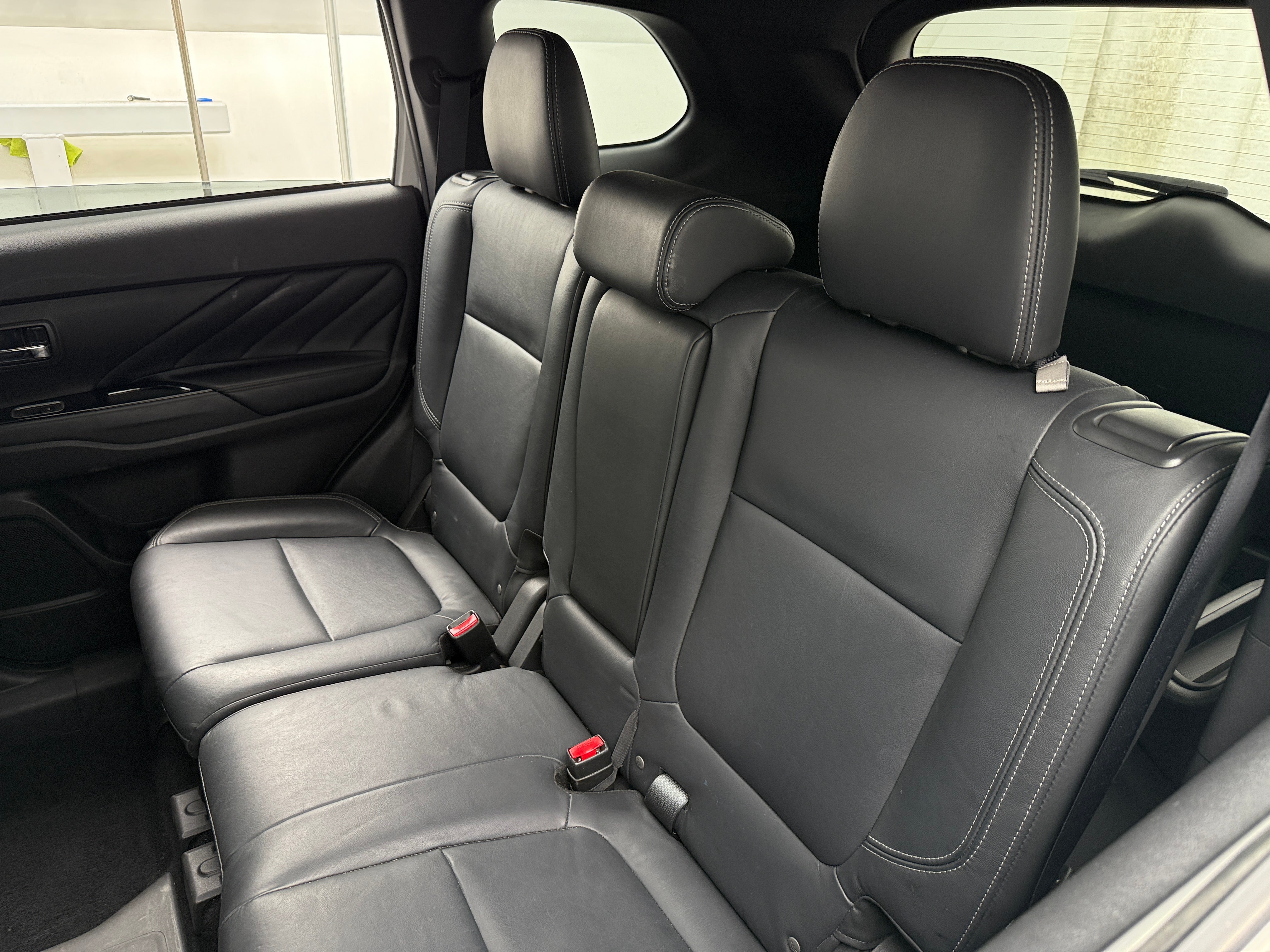 Thumbnail: 2019 Mitsubishi Outlander - 5