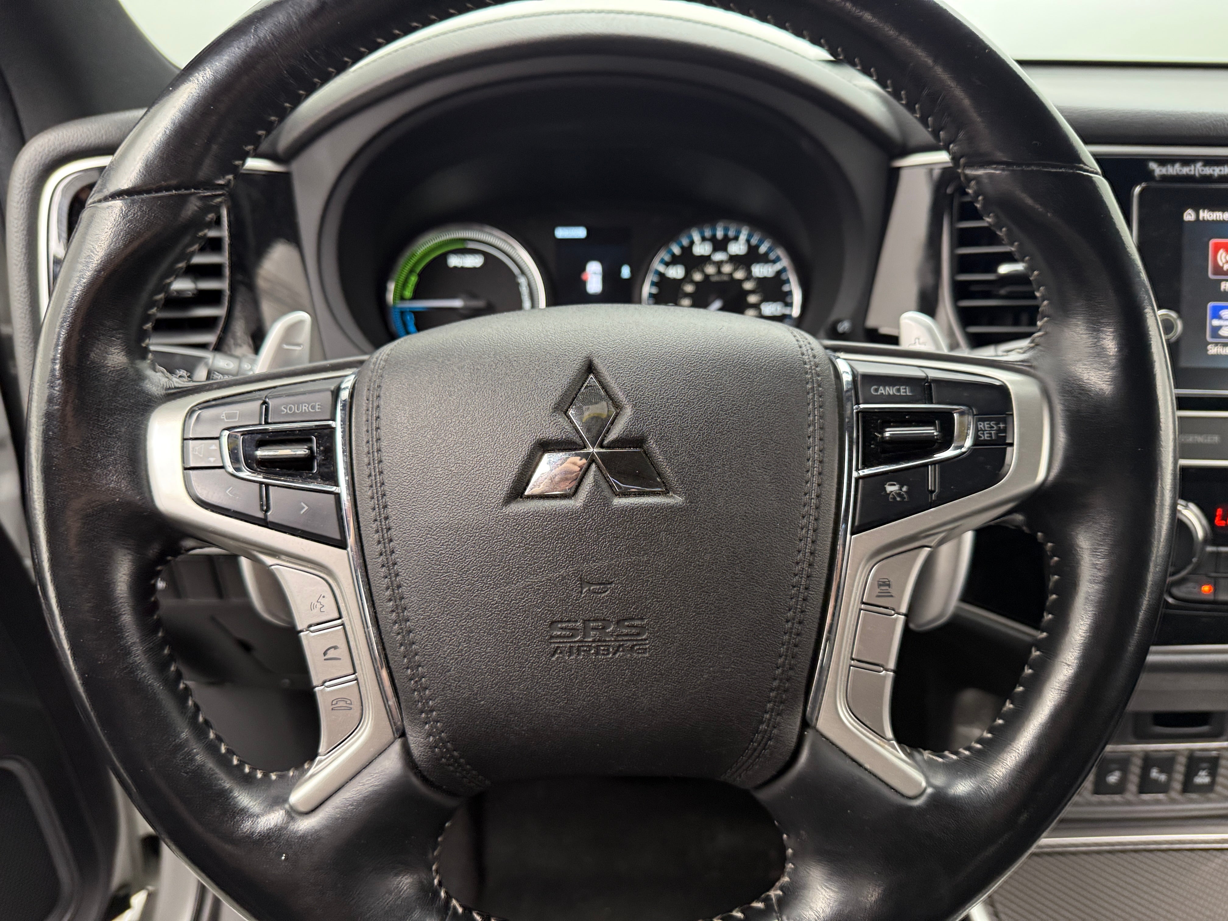 Thumbnail: 2019 Mitsubishi Outlander - 4