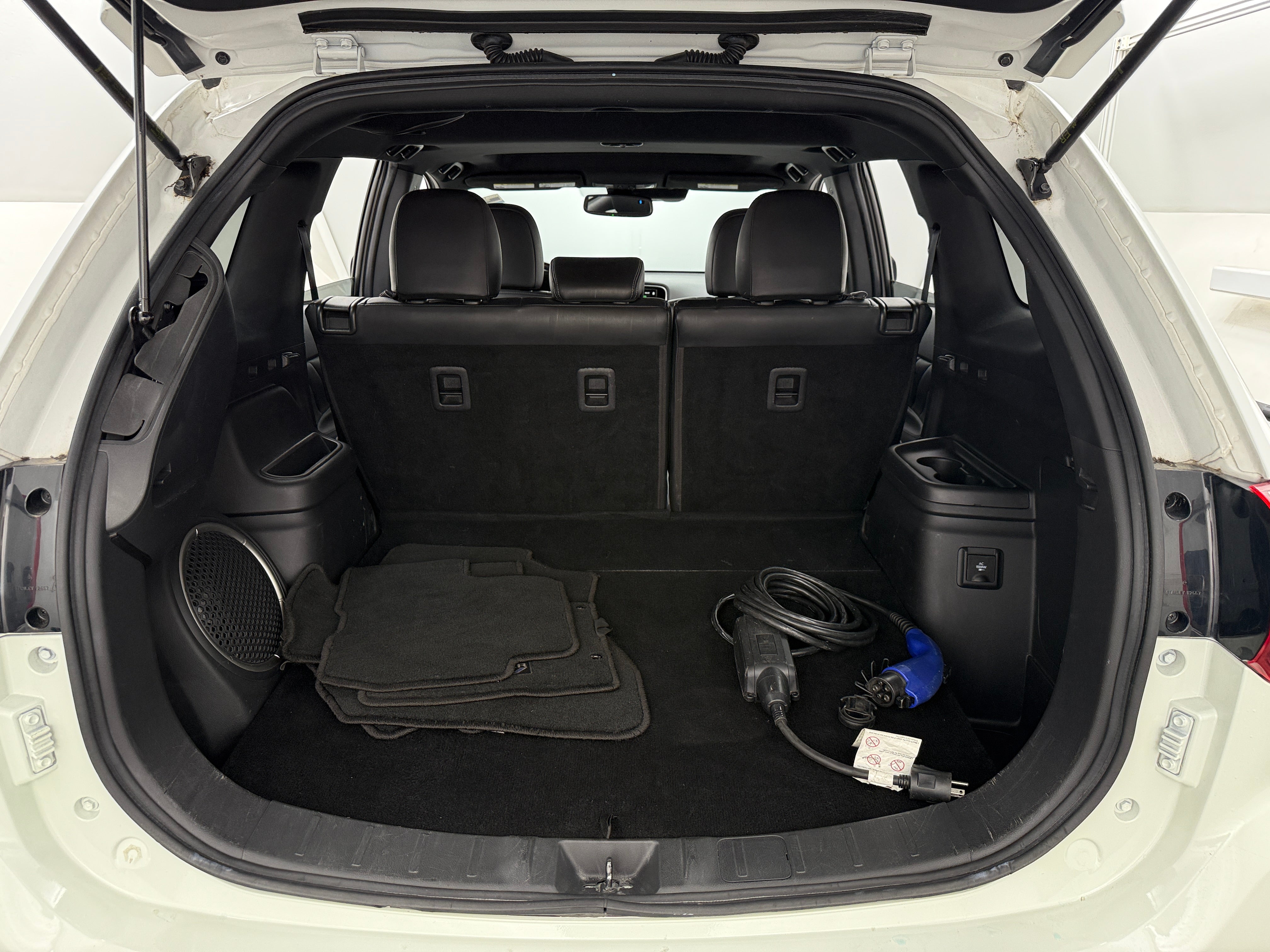 Thumbnail: 2019 Mitsubishi Outlander - 6