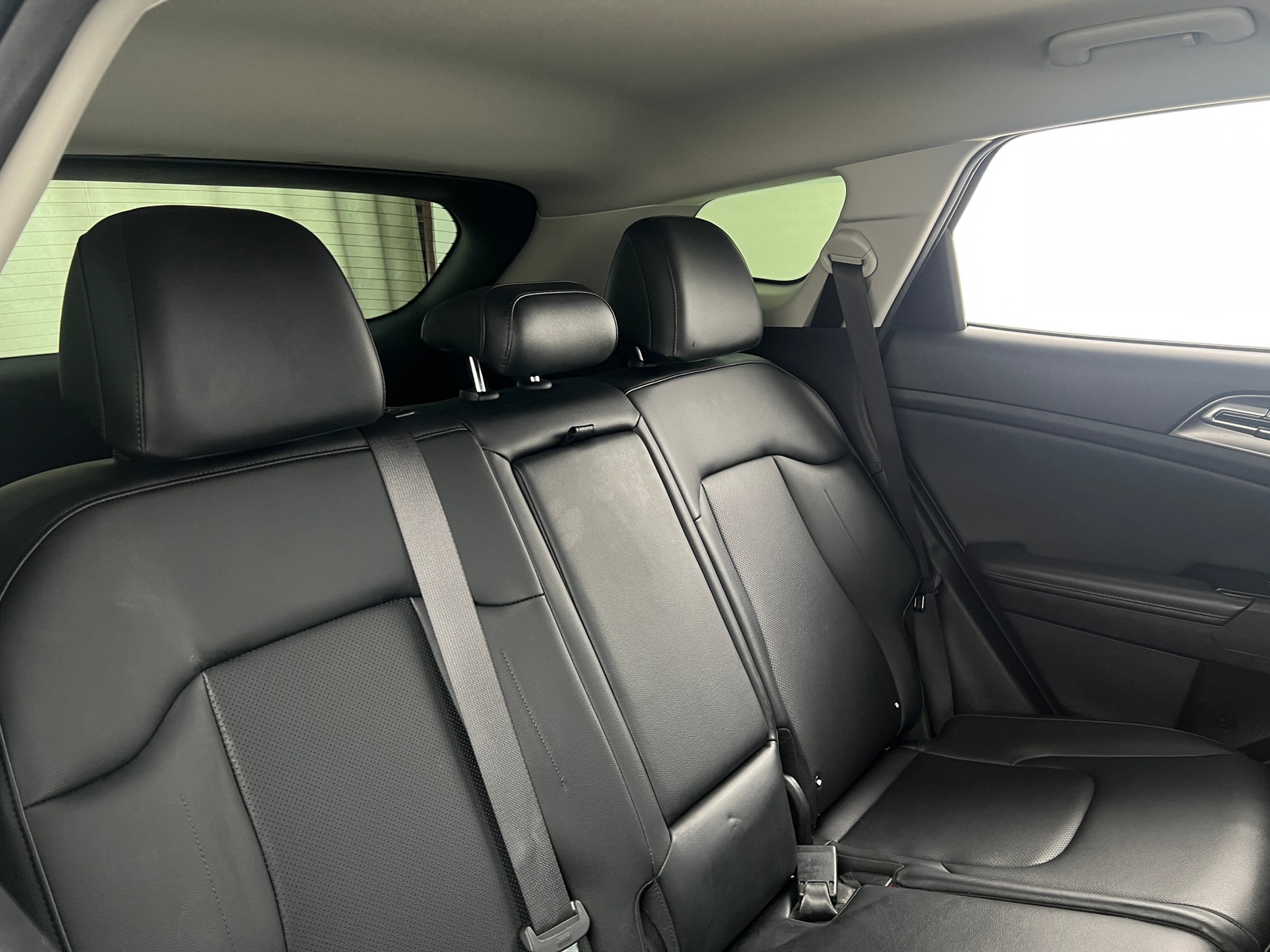 Thumbnail: 2023 Kia Sportage - 5