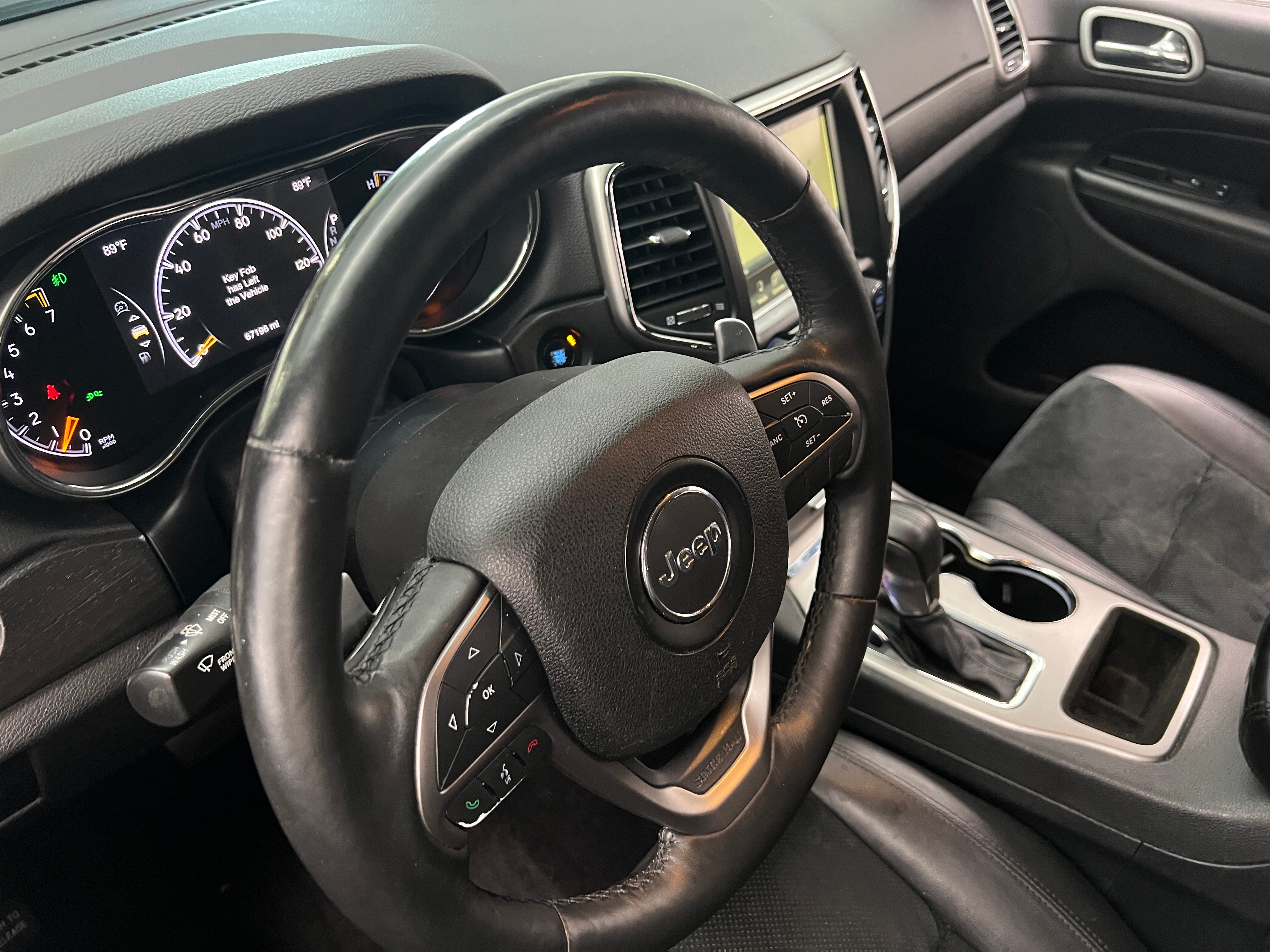 2017 Jeep Grand Cherokee Altitude 5