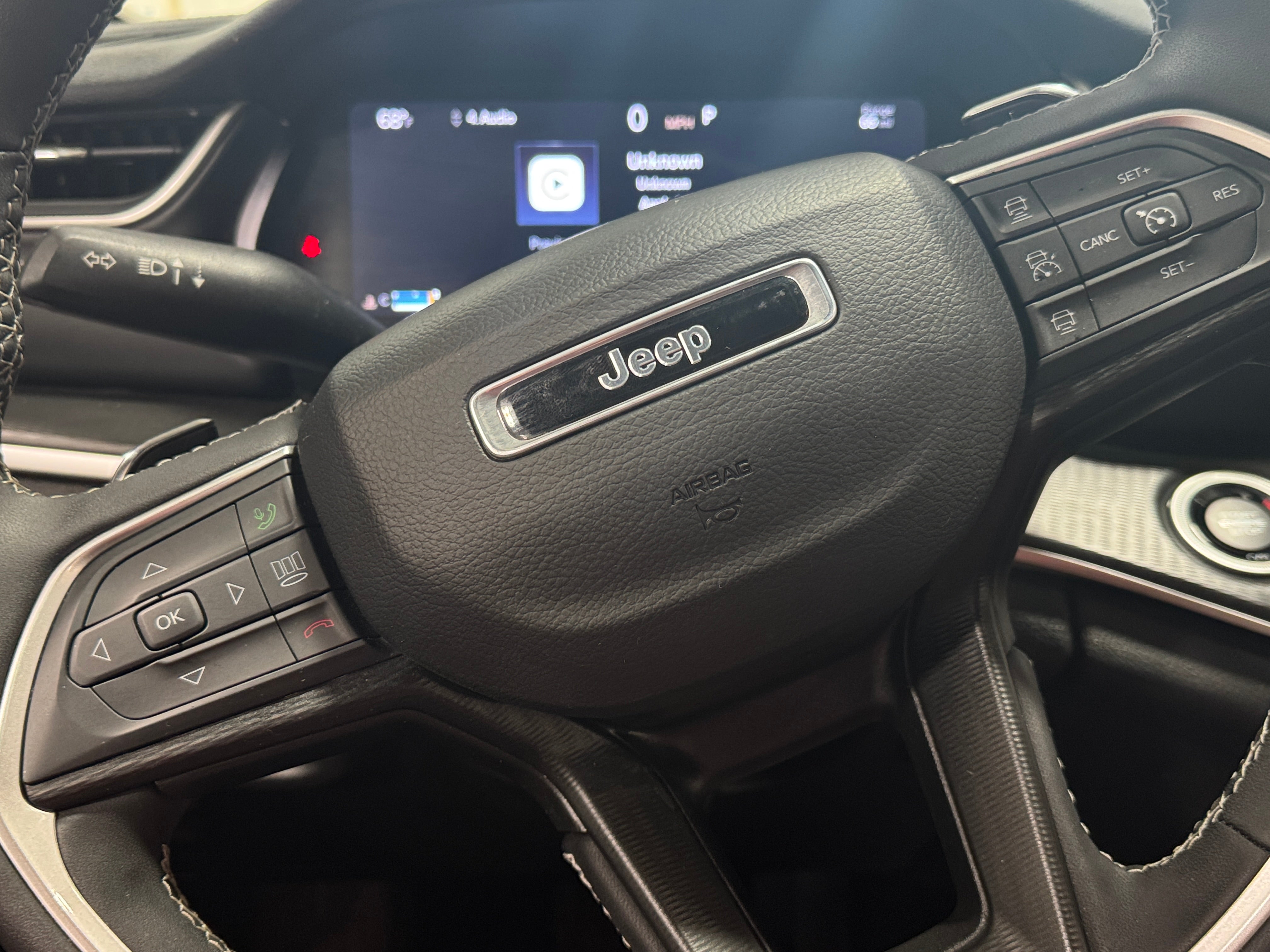 2023 Jeep Grand Cherokee Altitude 4