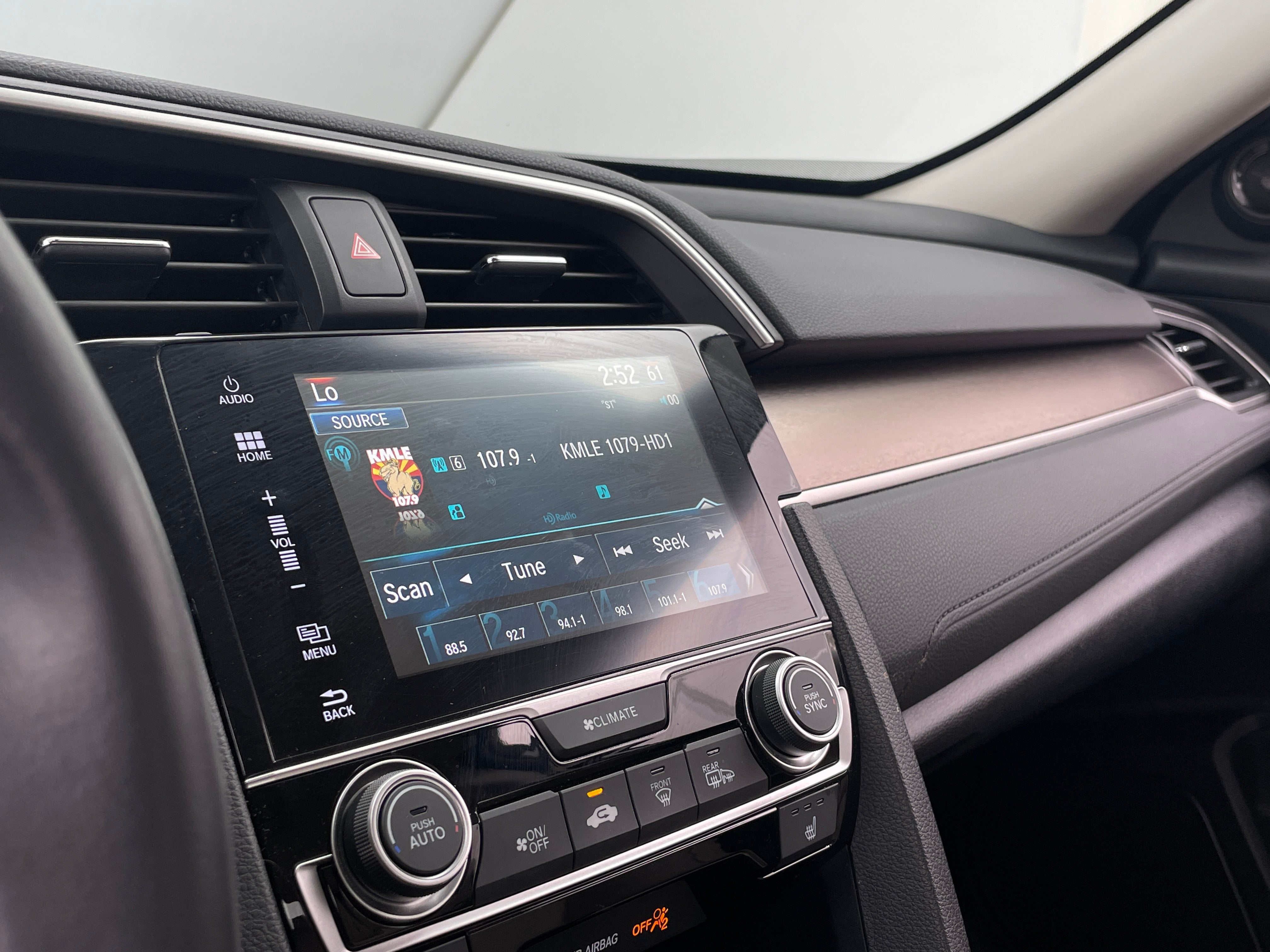 2016 Honda Civic EX-L 4