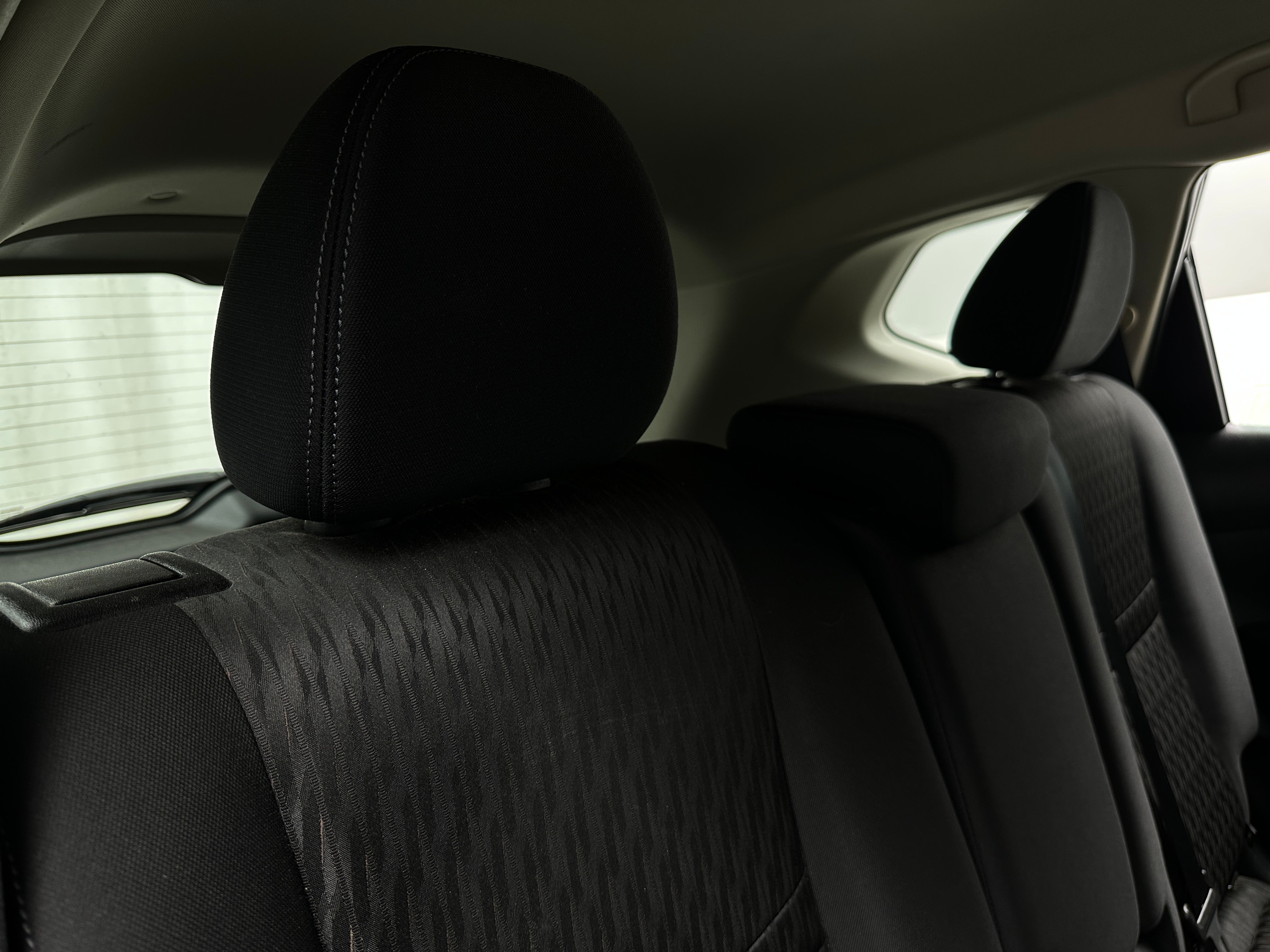2020 Nissan Rogue S 6
