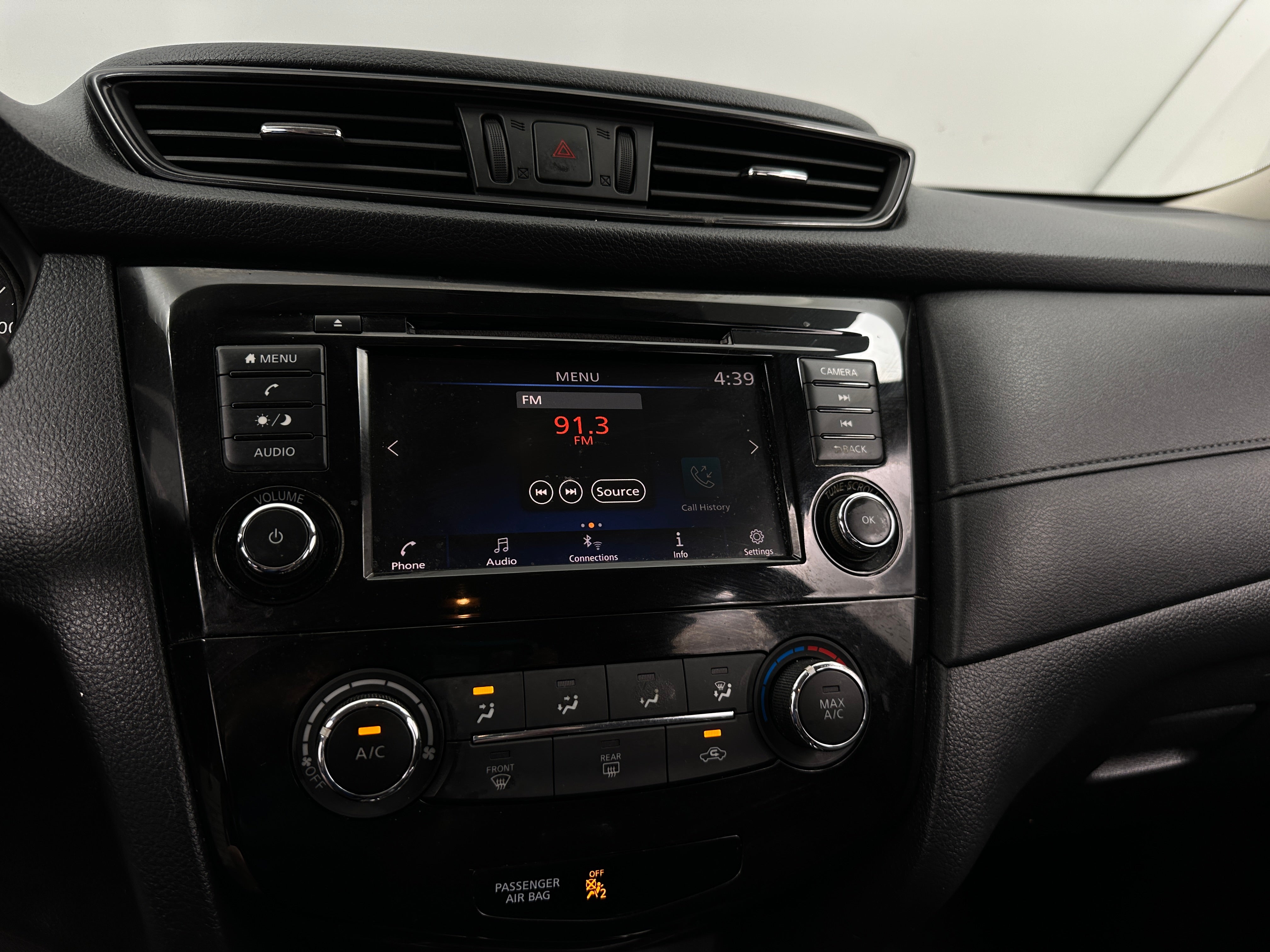 2020 Nissan Rogue S 4