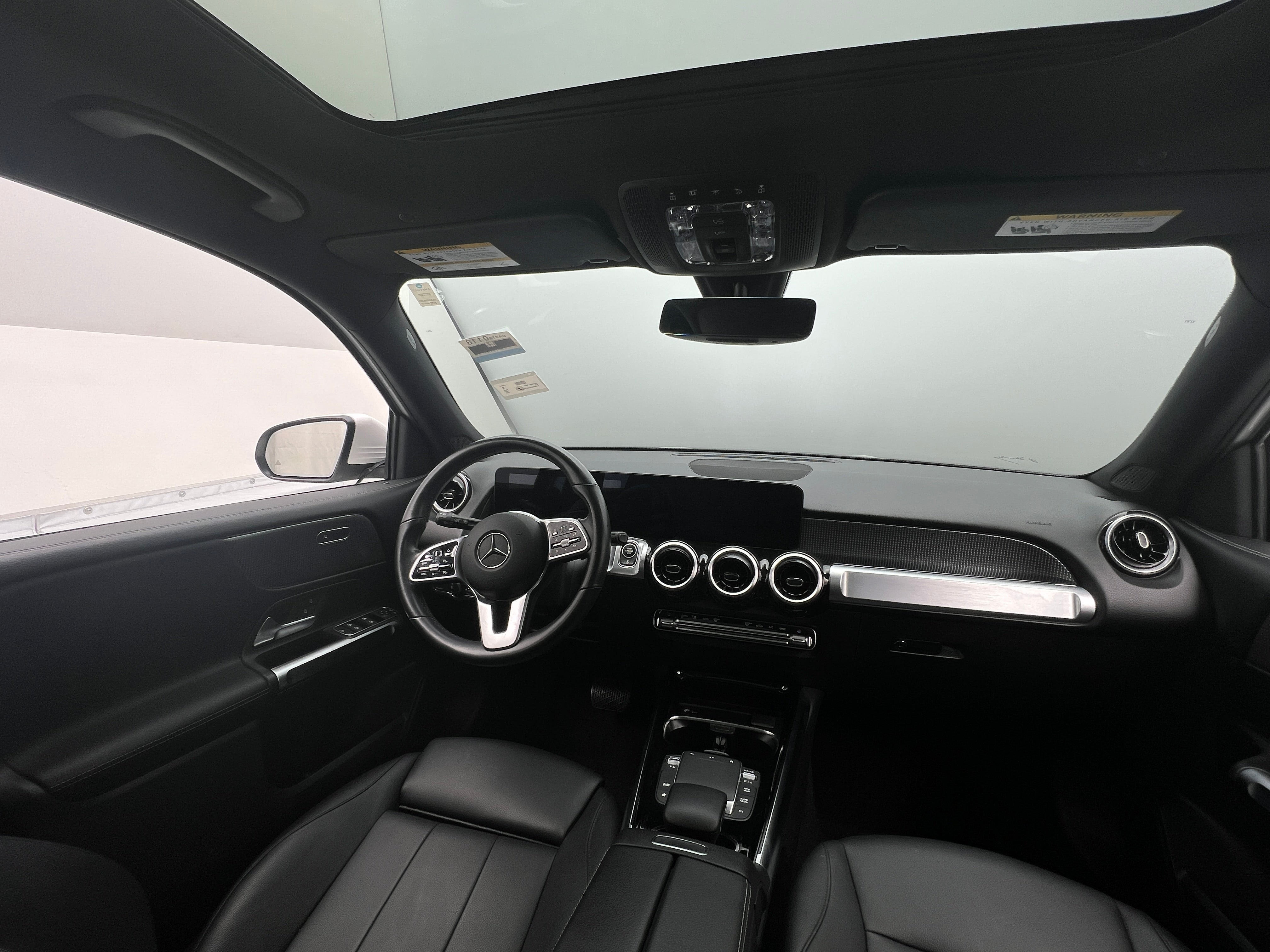 Thumbnail: 2022 Mercedes-Benz GLB - 2