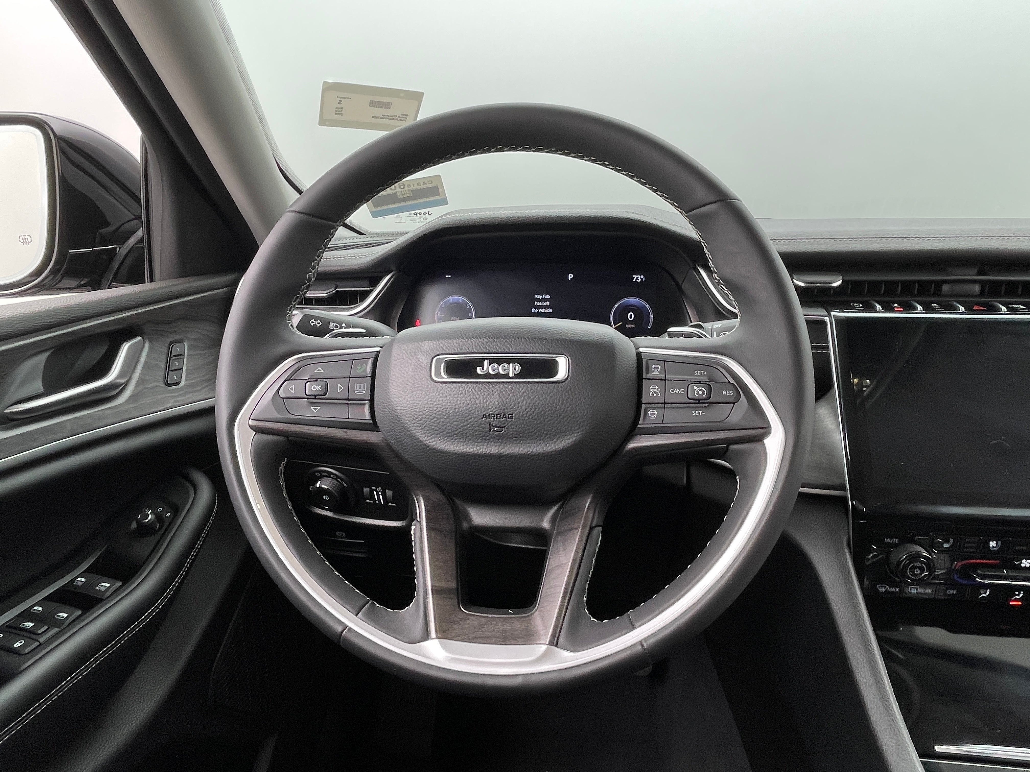 2023 Jeep Grand Cherokee Limited Edition 4