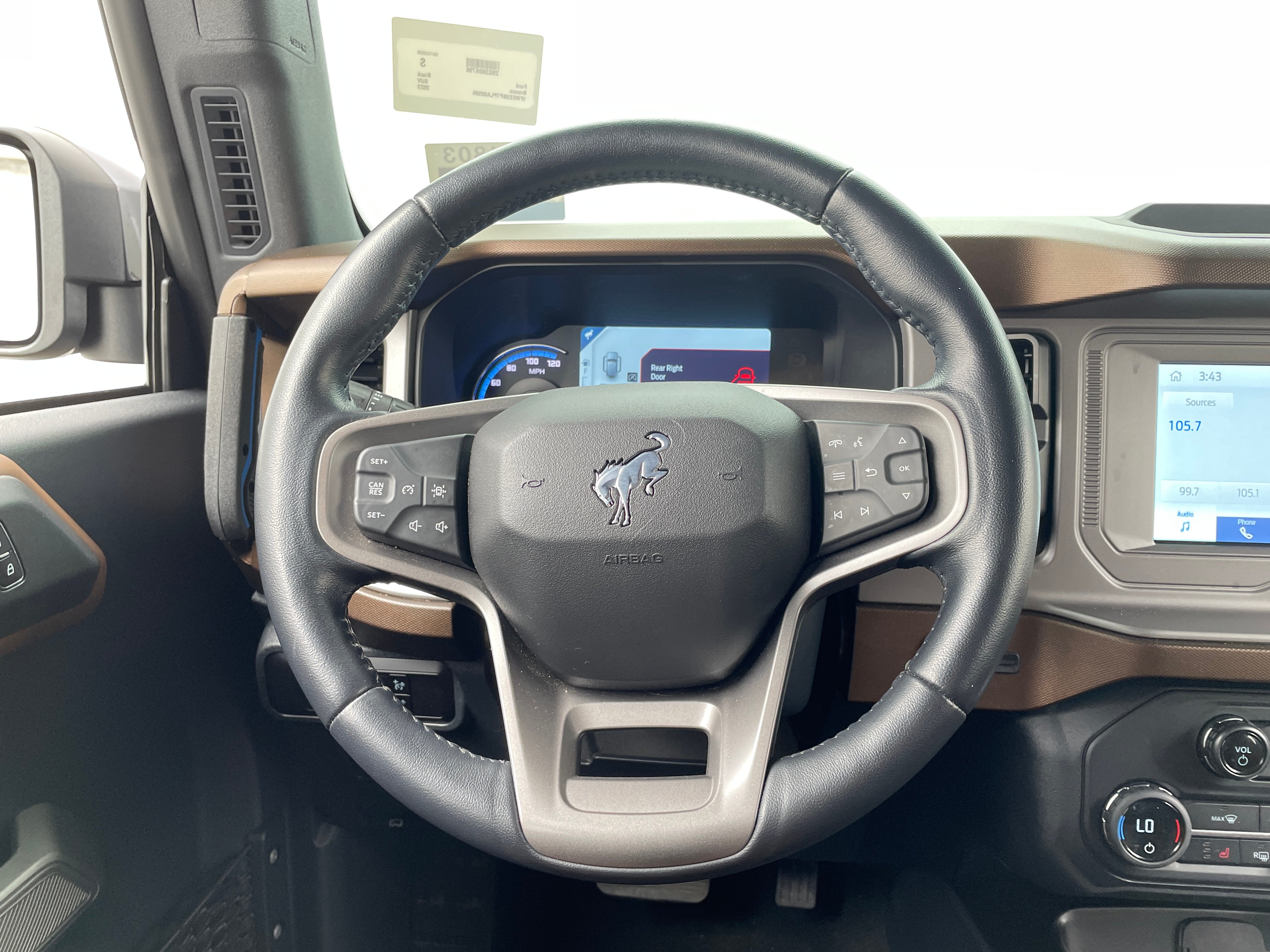 2023 Ford Bronco Outer Banks 5