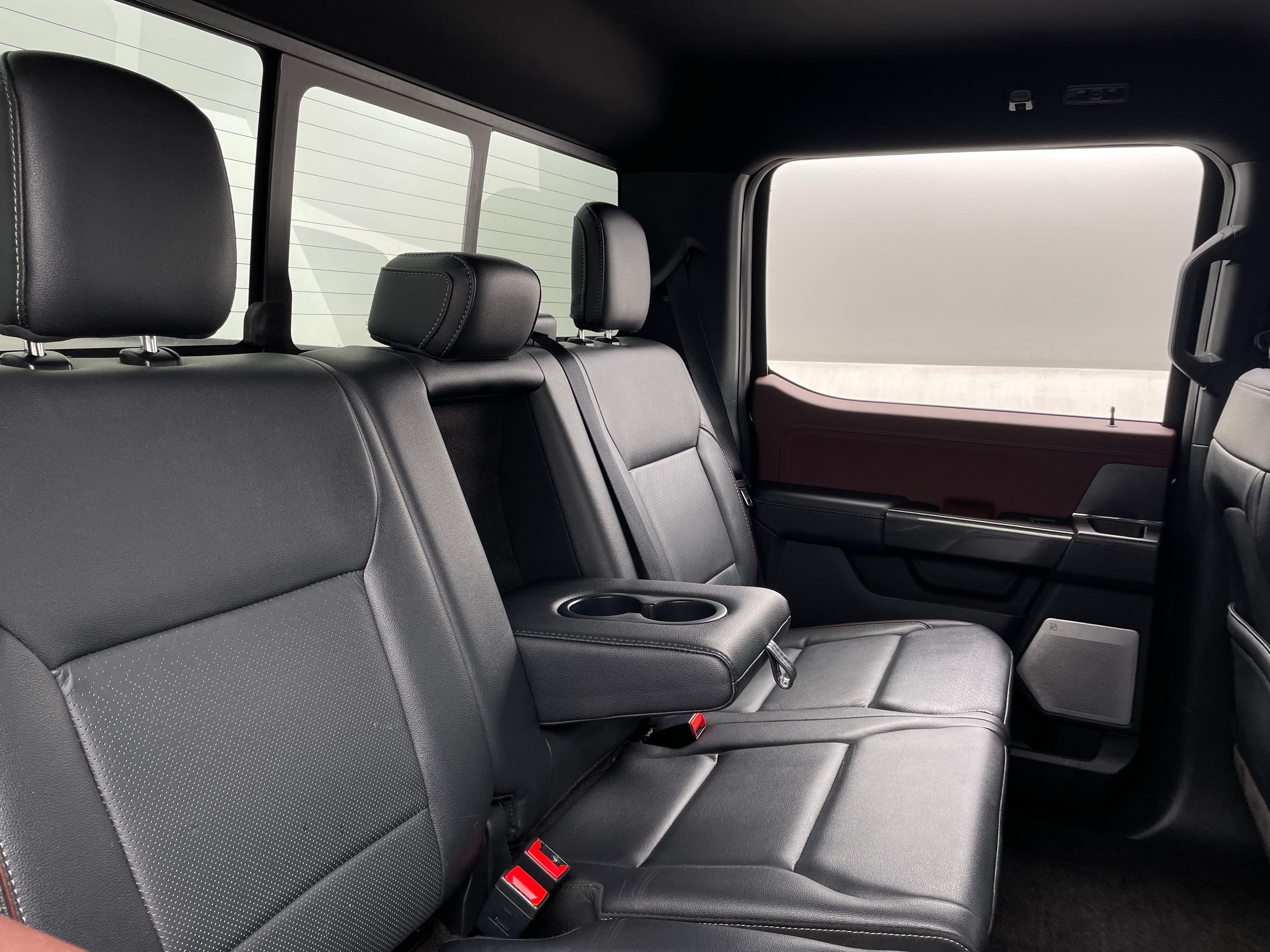 2022 Ford Econoline E-150 5
