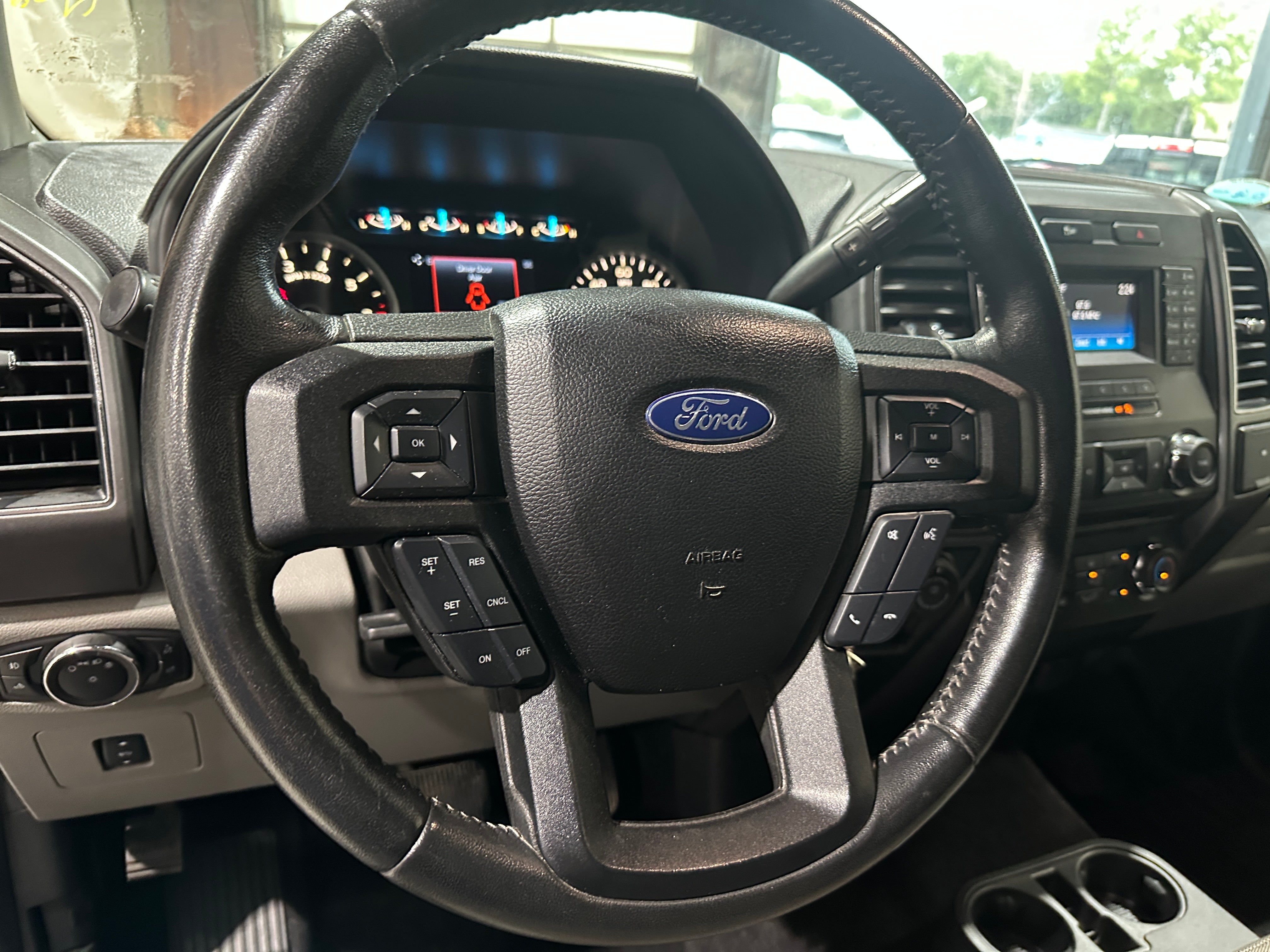 2017 Ford Econoline E-150 4