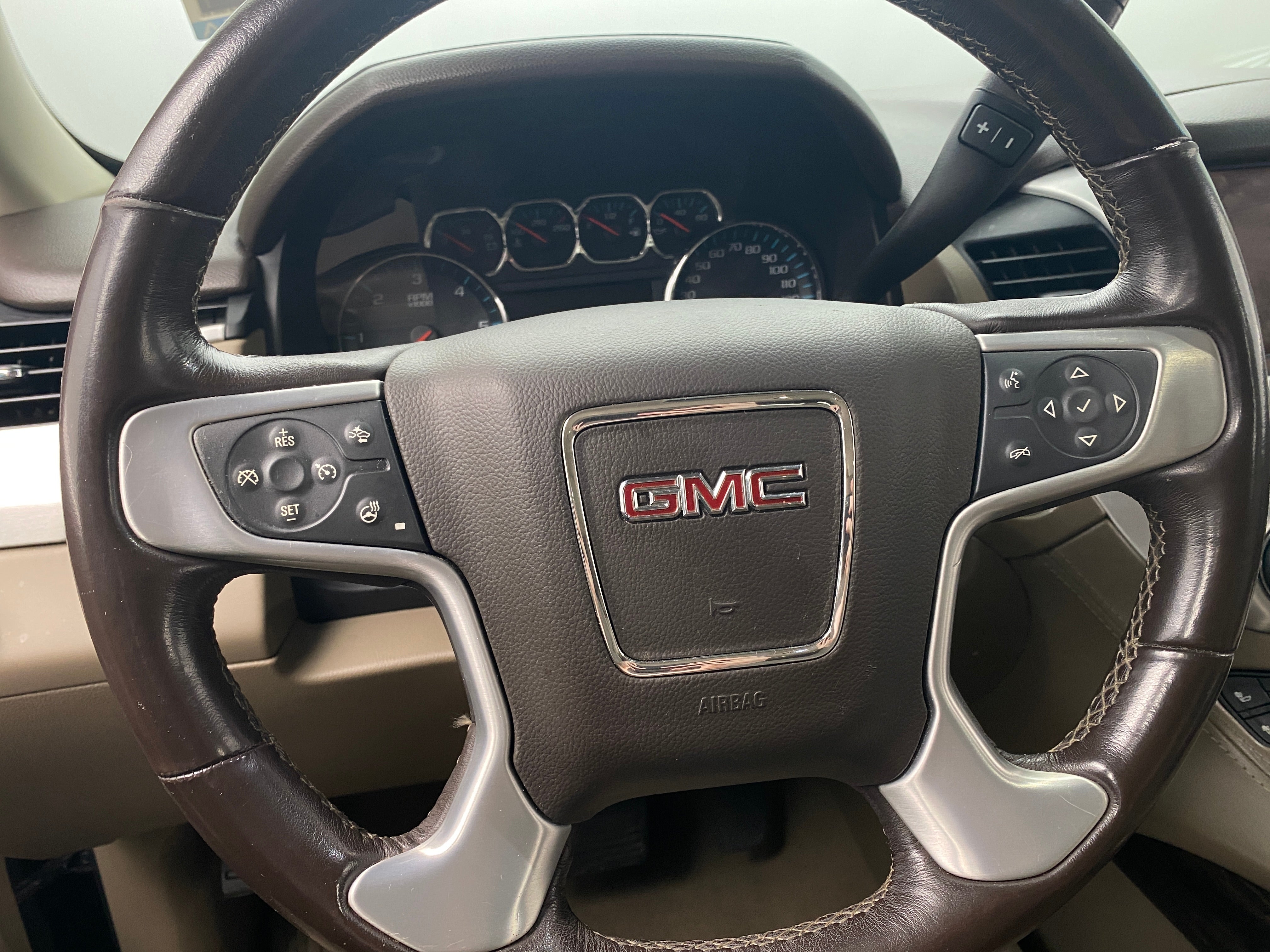 2020 GMC Yukon SLT 4