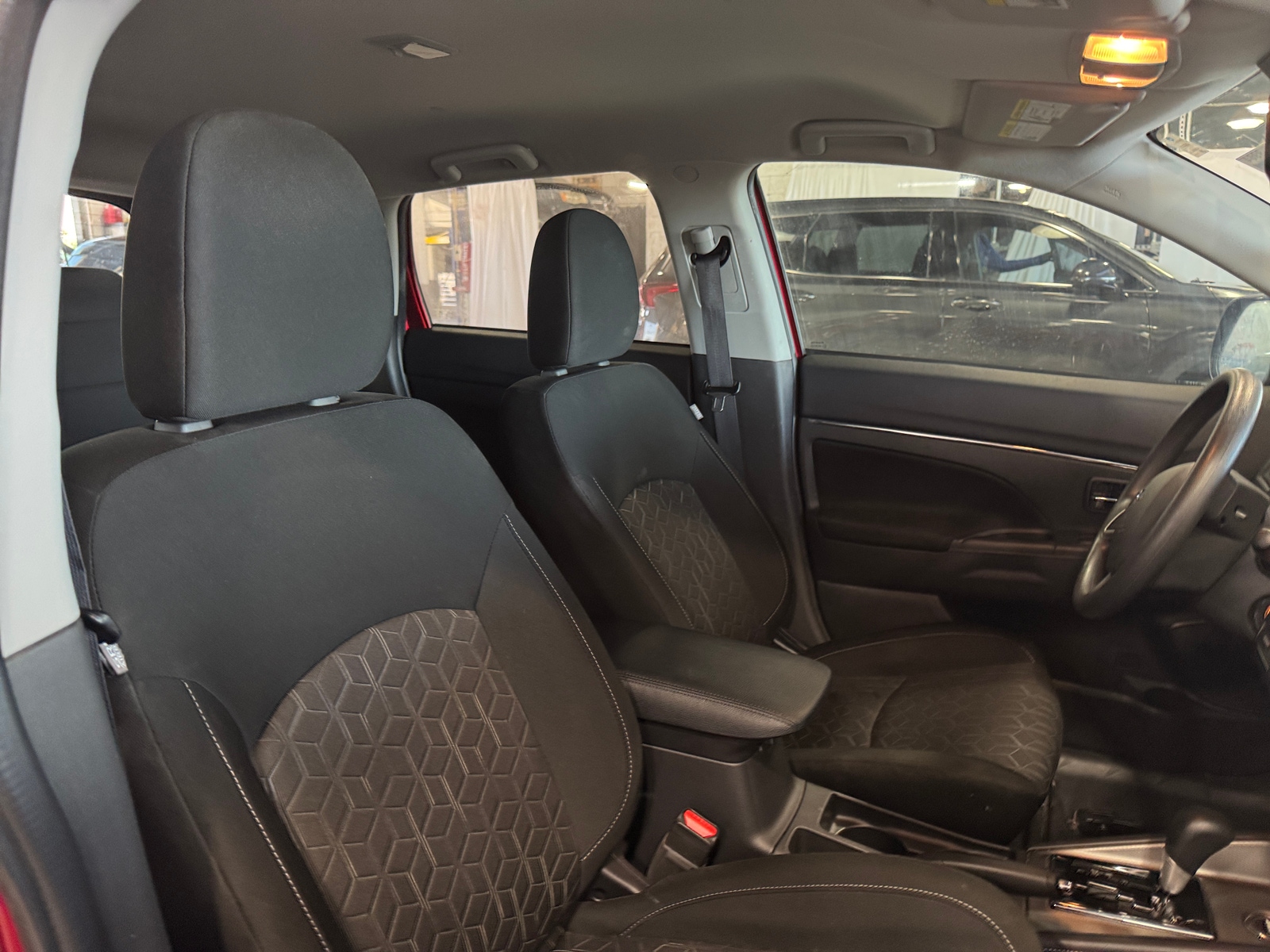 Thumbnail: 2024 Mitsubishi Outlander Sport - 2