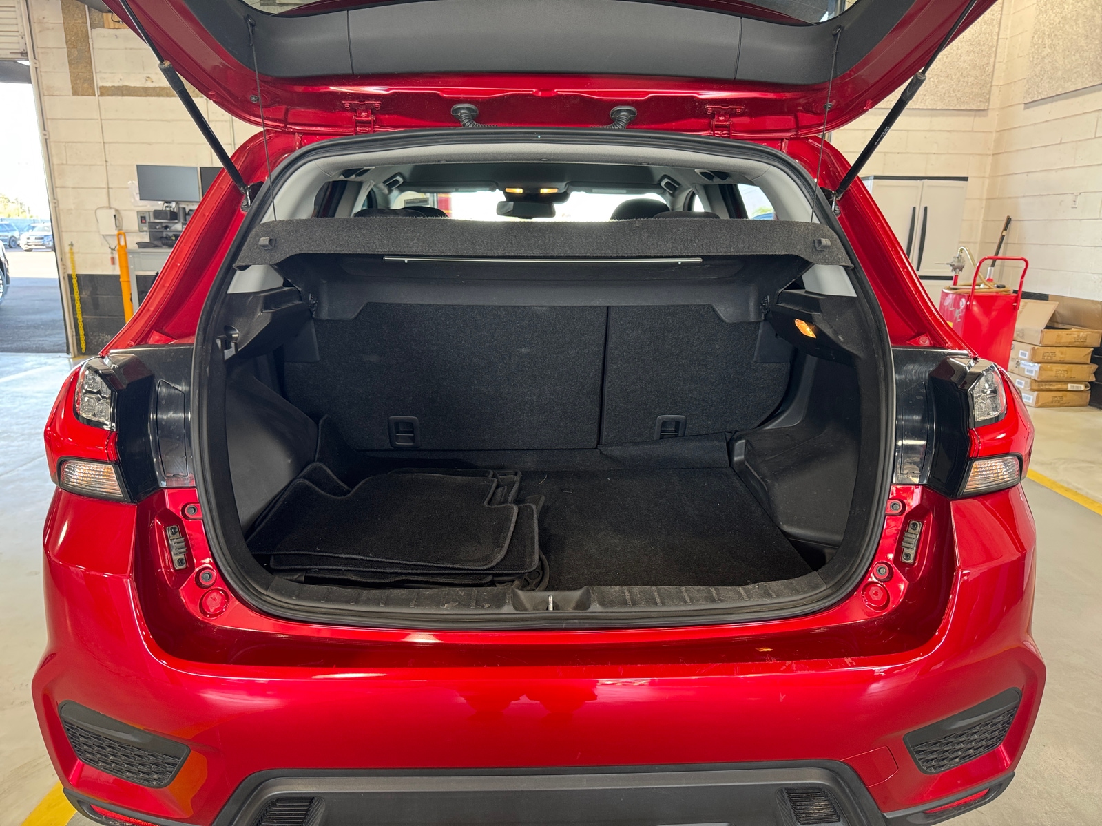 Thumbnail: 2024 Mitsubishi Outlander Sport - 7
