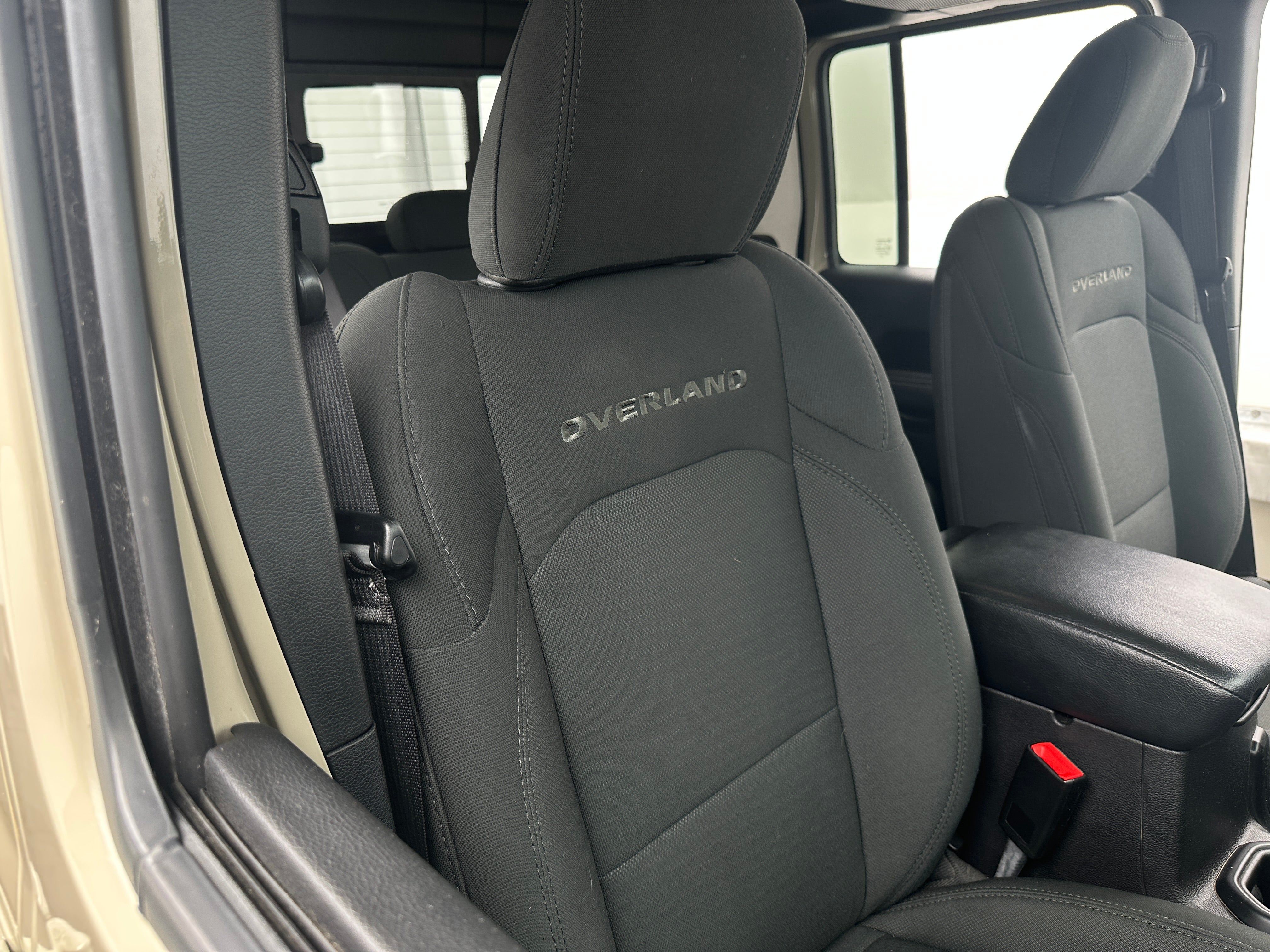 2020 Jeep Gladiator Overland 2