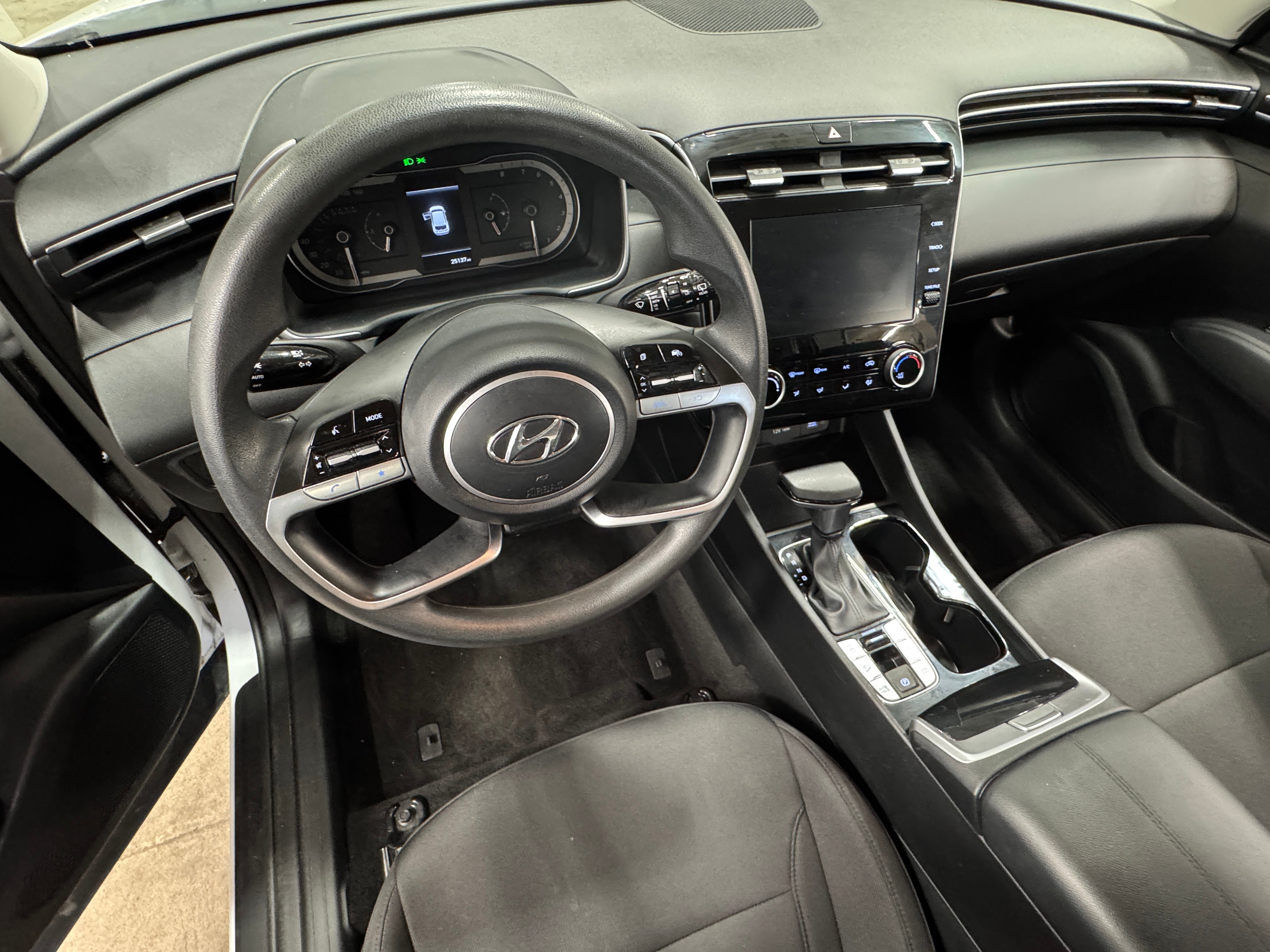 2022 Hyundai Tucson SE 3