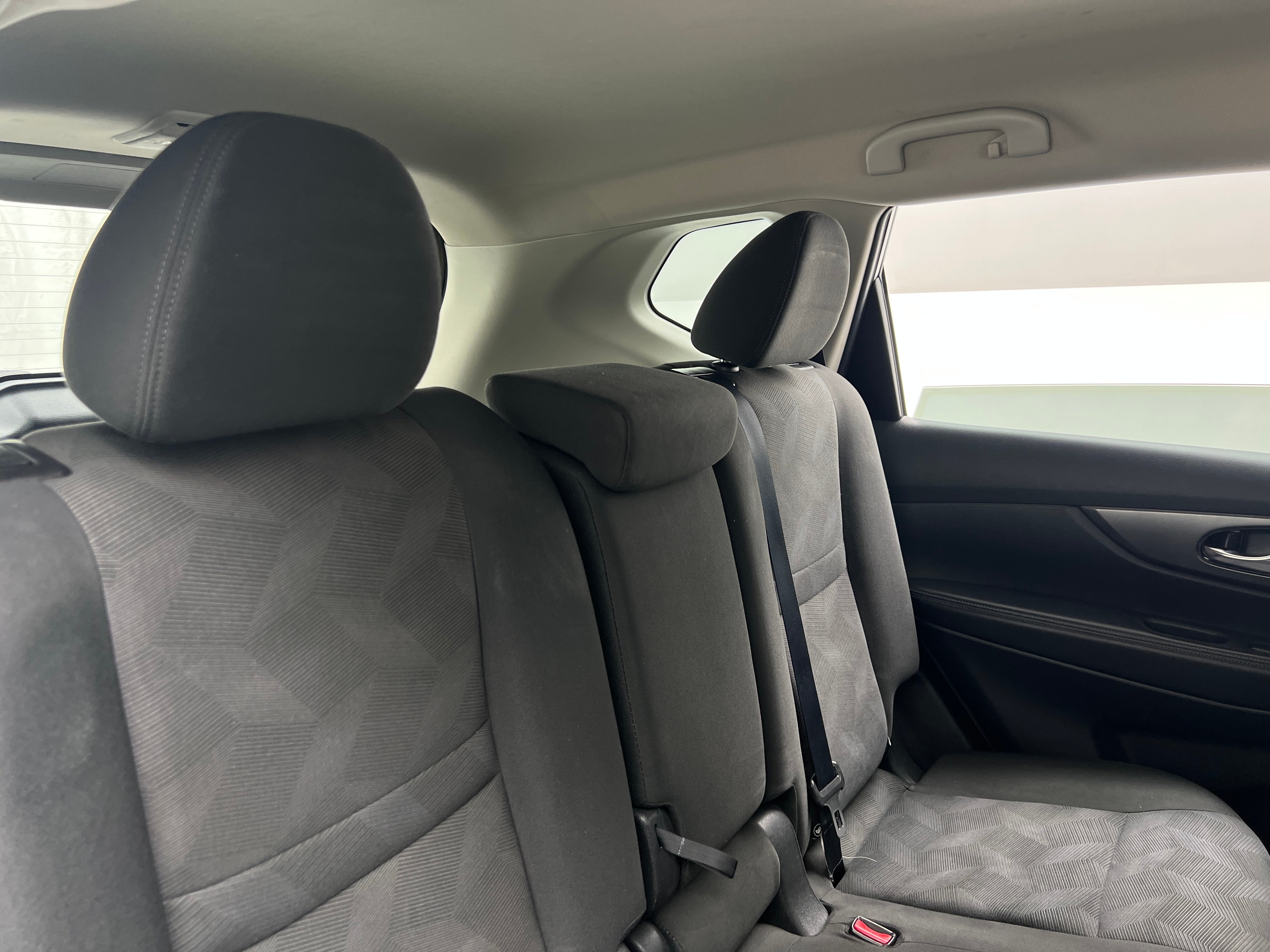 2016 Nissan Rogue S 6