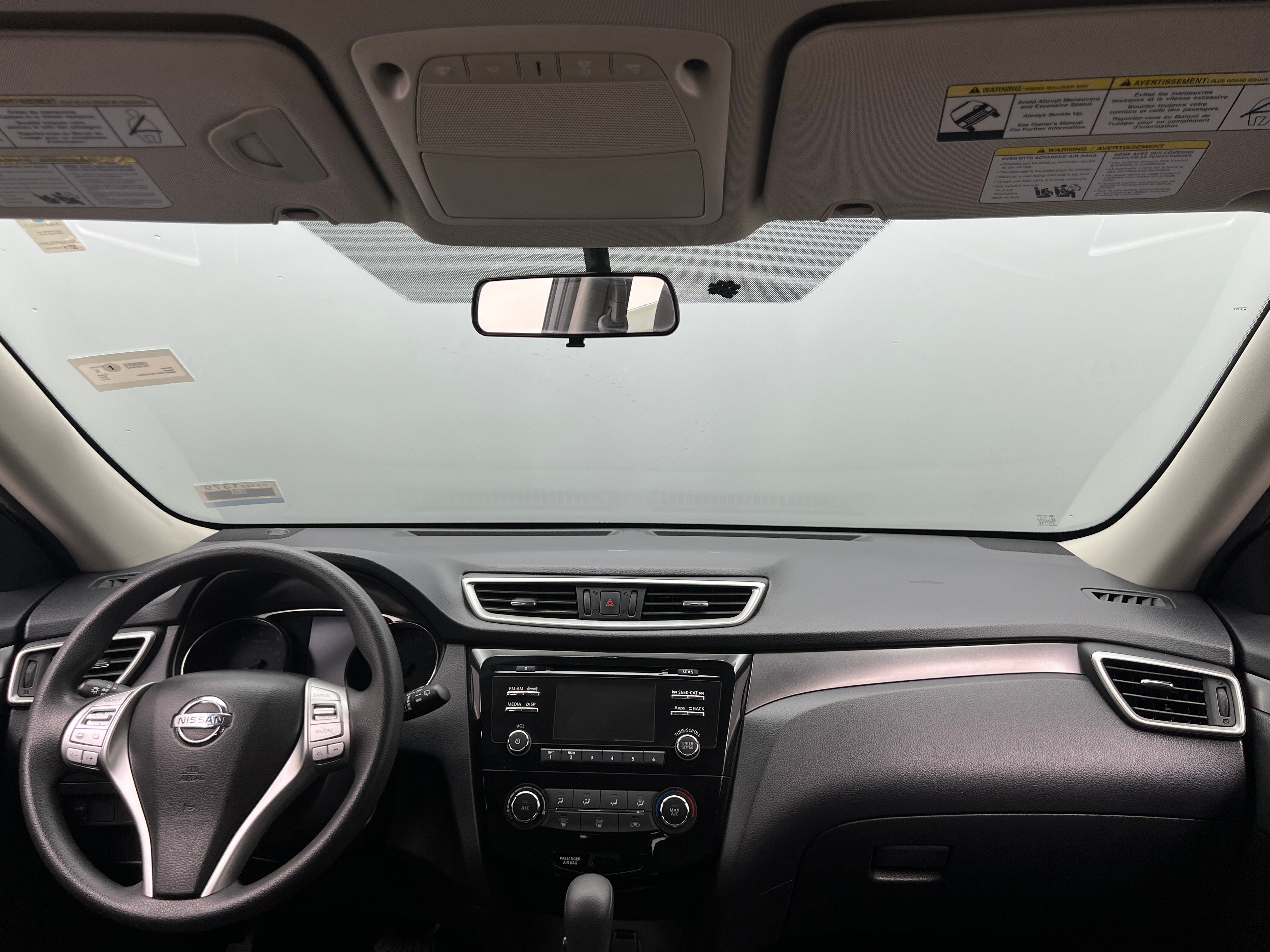 2016 Nissan Rogue S 3