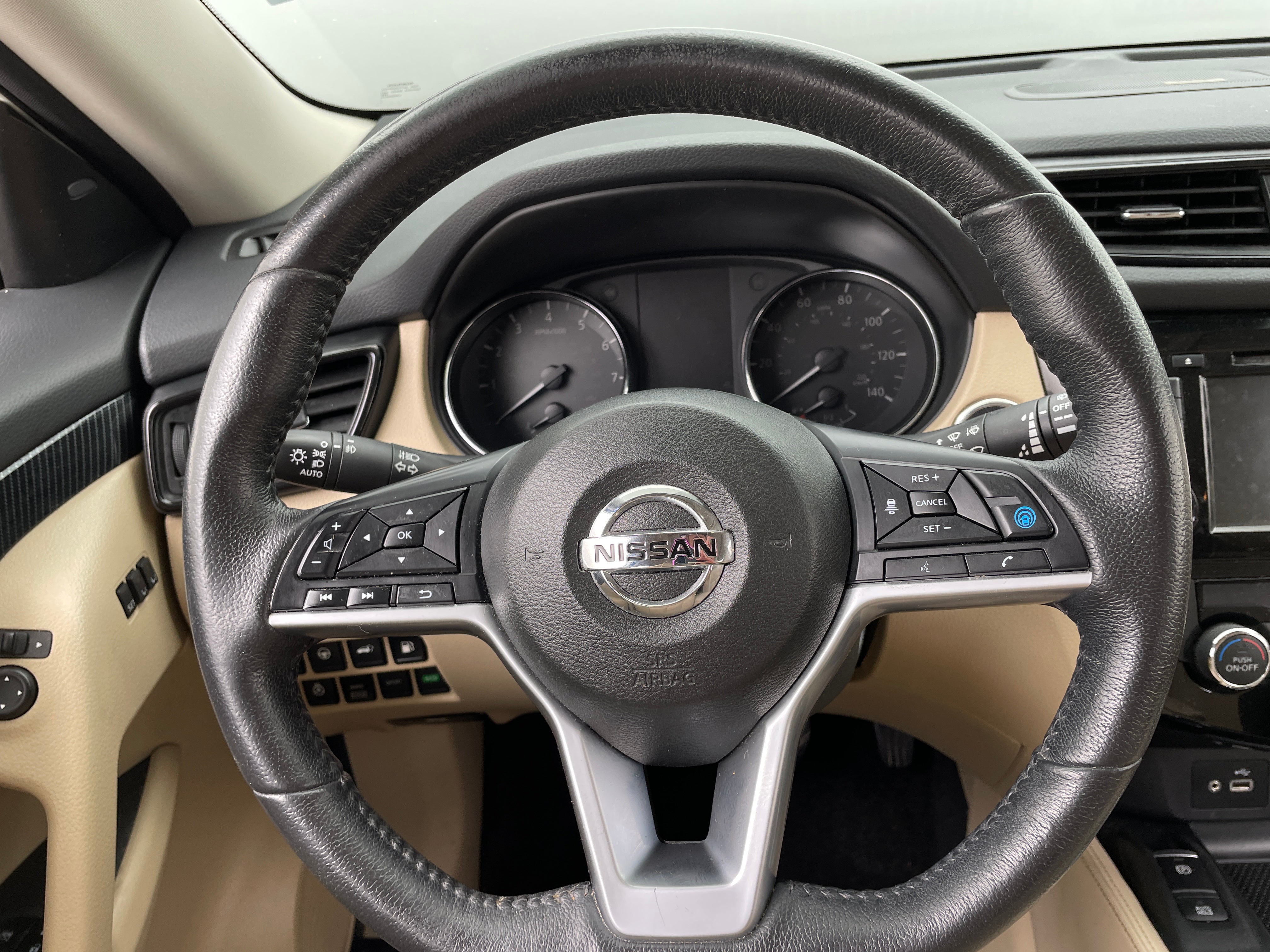 2019 Nissan Rogue SL 4