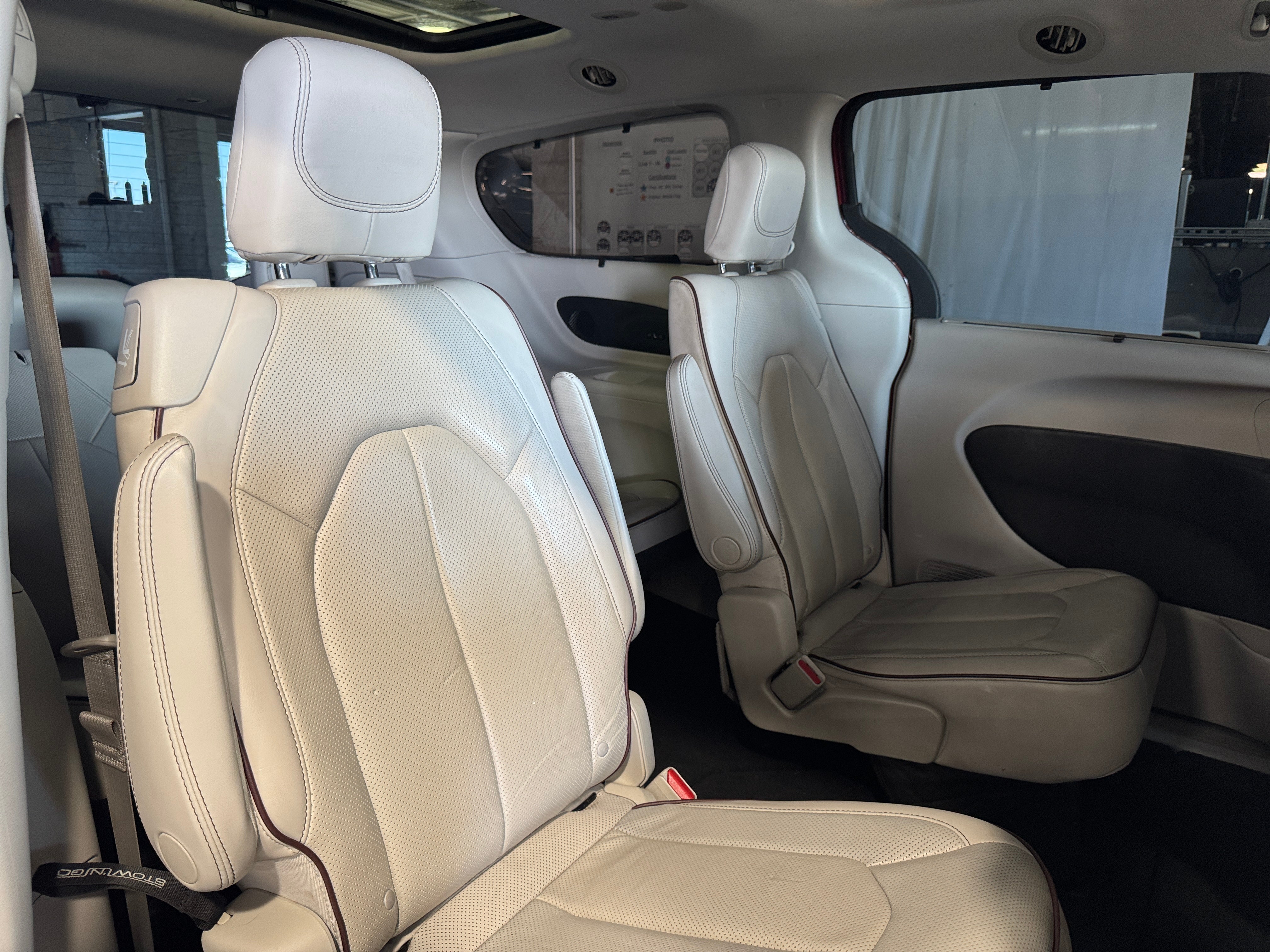 2019 Chrysler Pacifica Limited 5