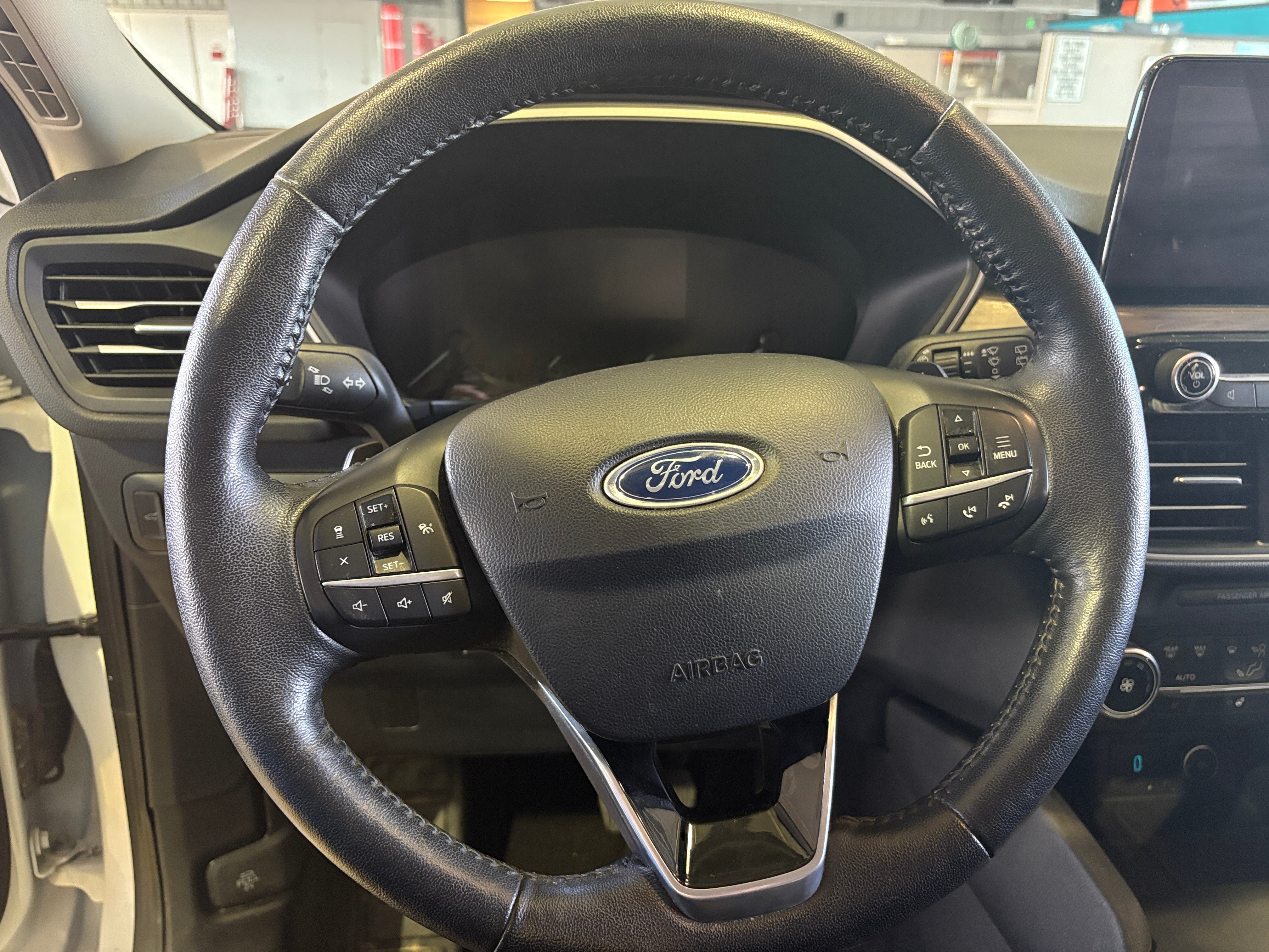 2020 Ford Escape SEL 4