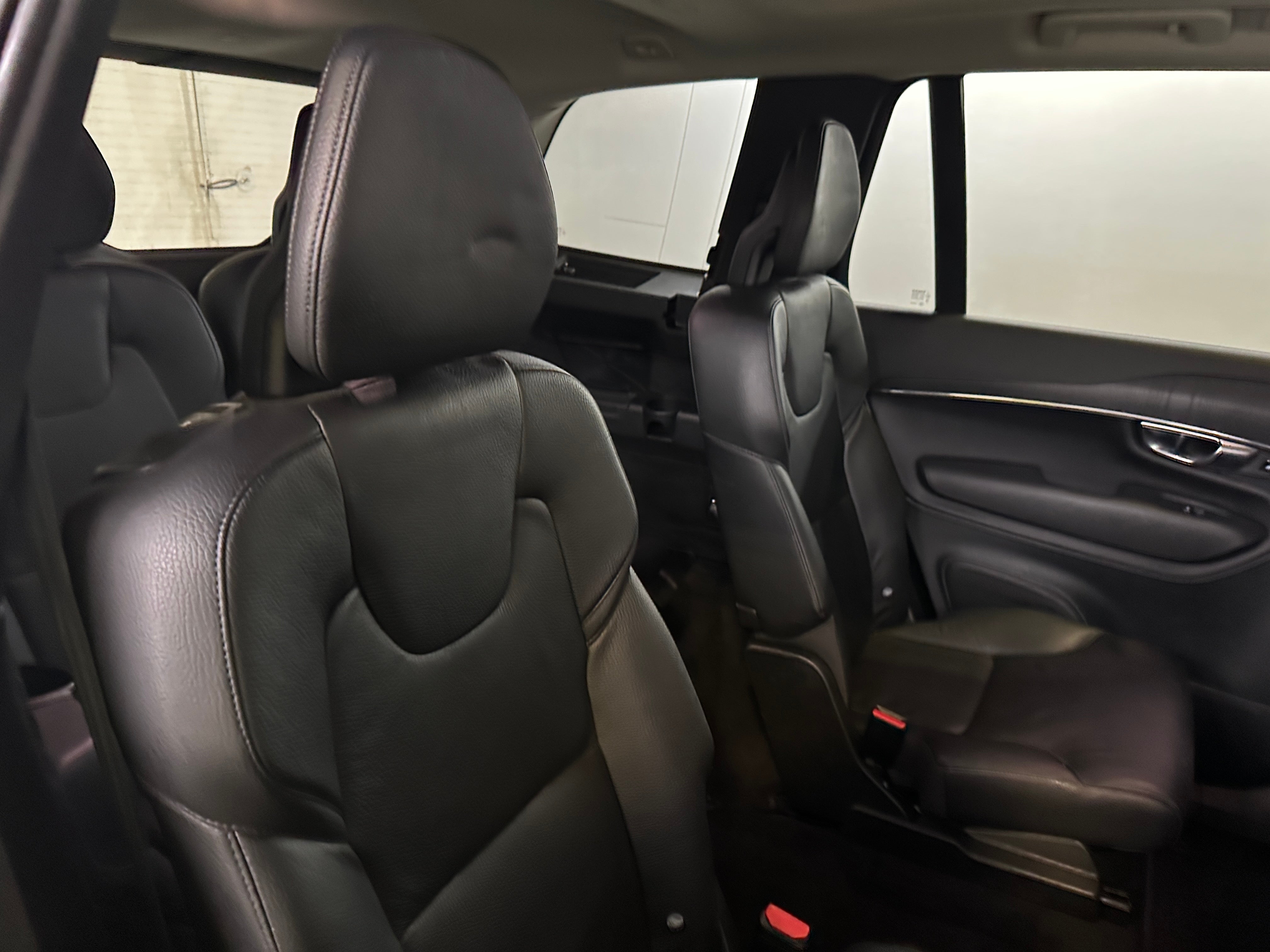 2020 Volvo XC90 T6 Momentum 5