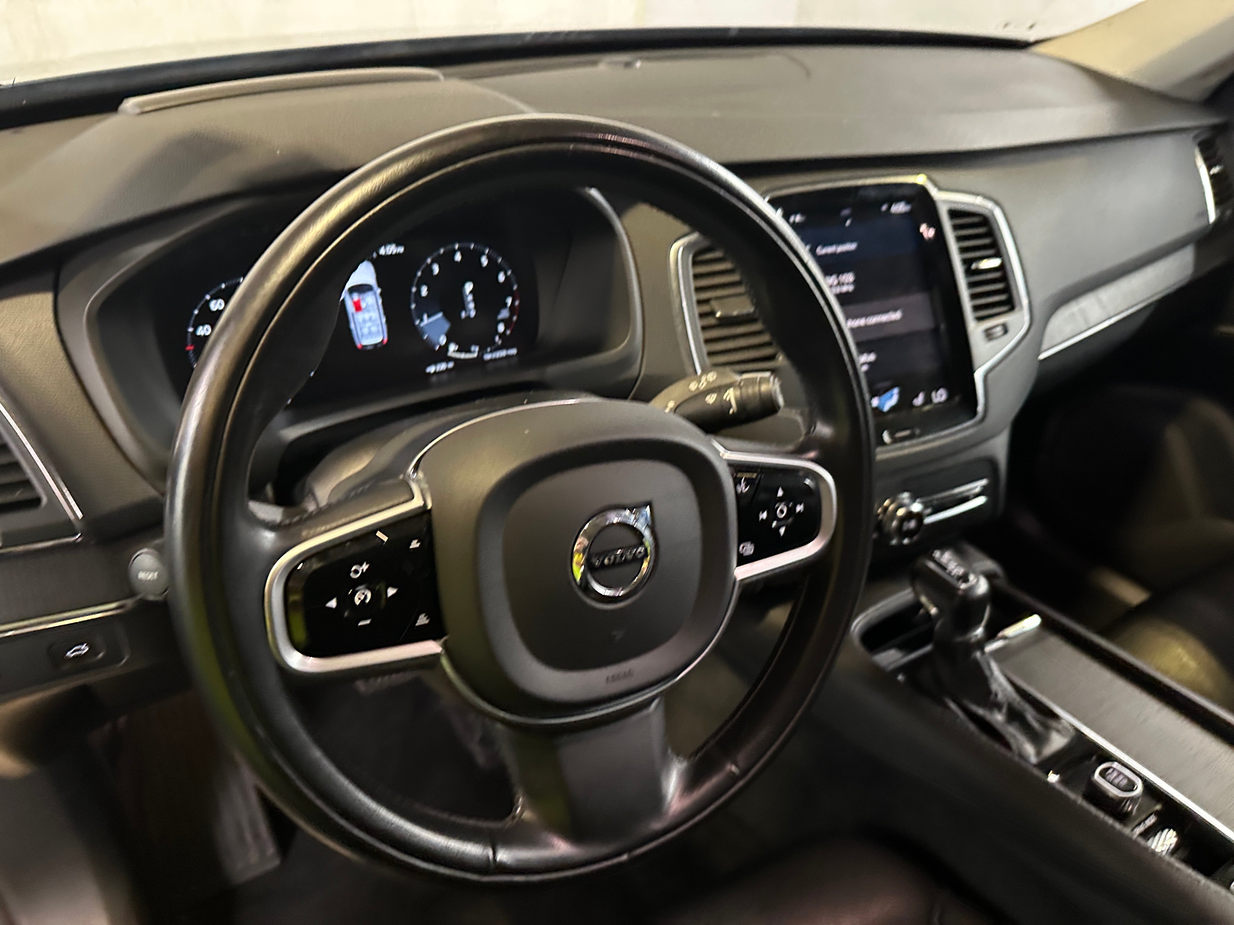 2020 Volvo XC90 T6 Momentum 4