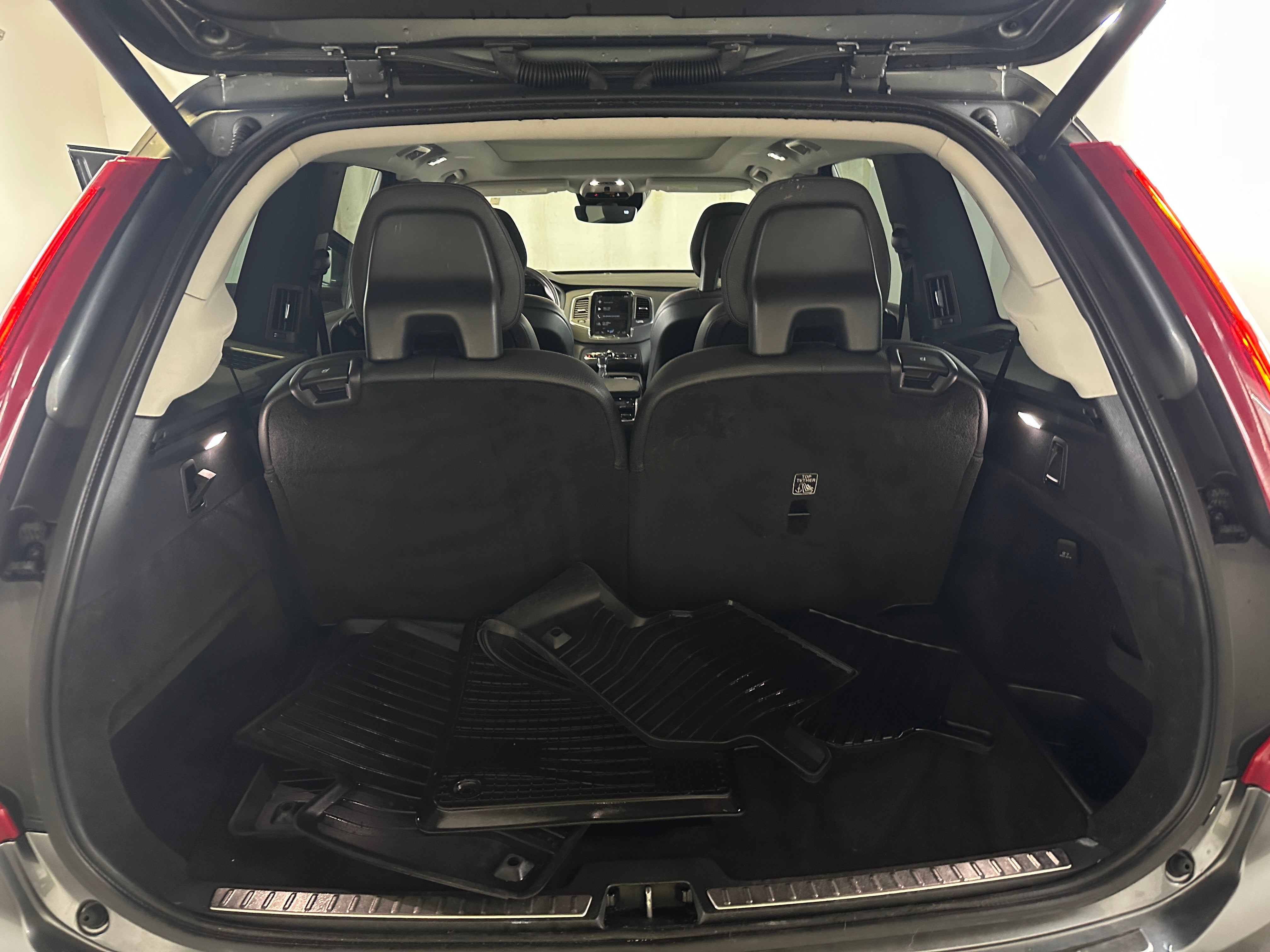 2020 Volvo XC90 T6 Momentum 6