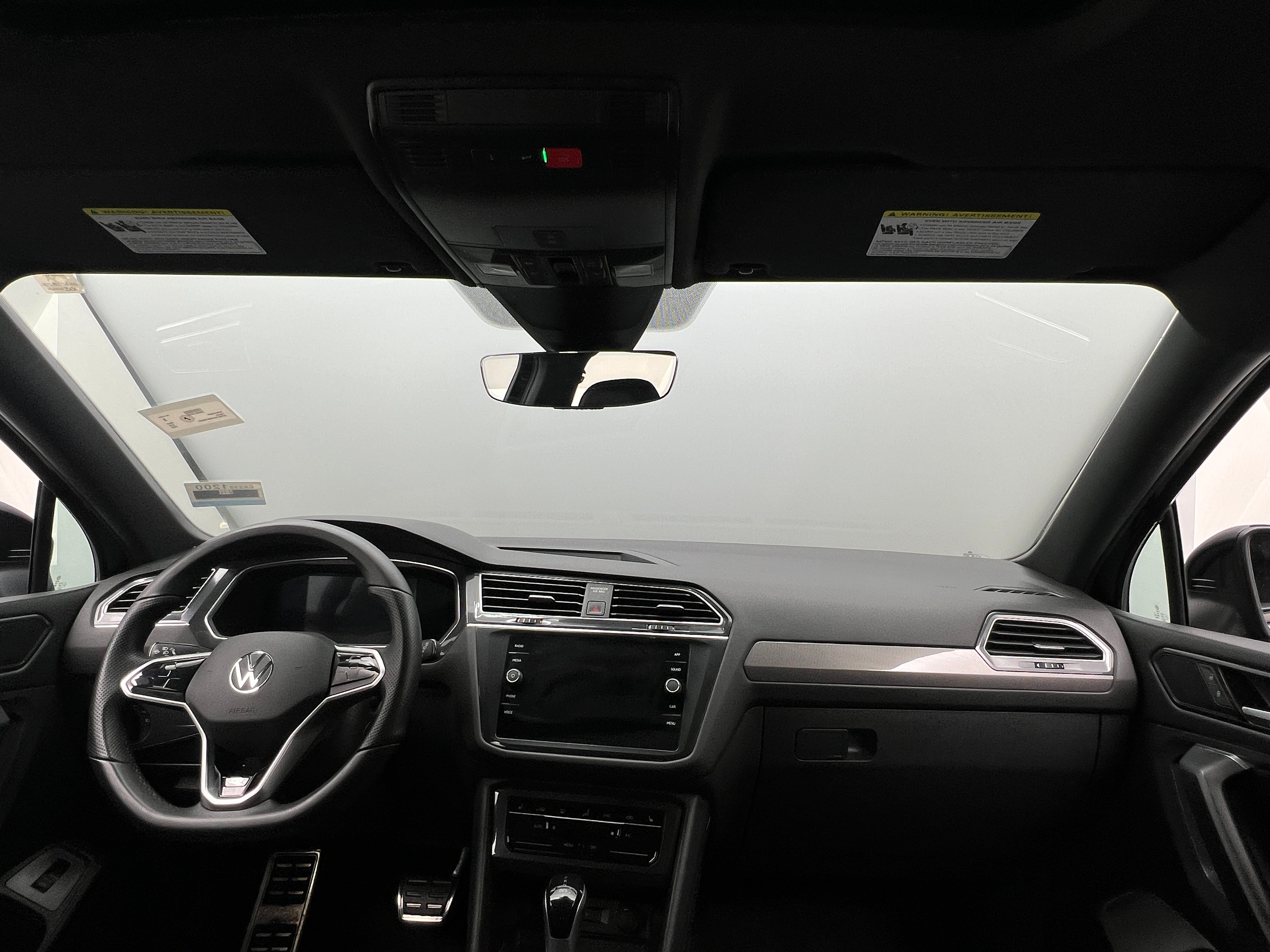 2022 Volkswagen Tiguan SE R-Line Black 2