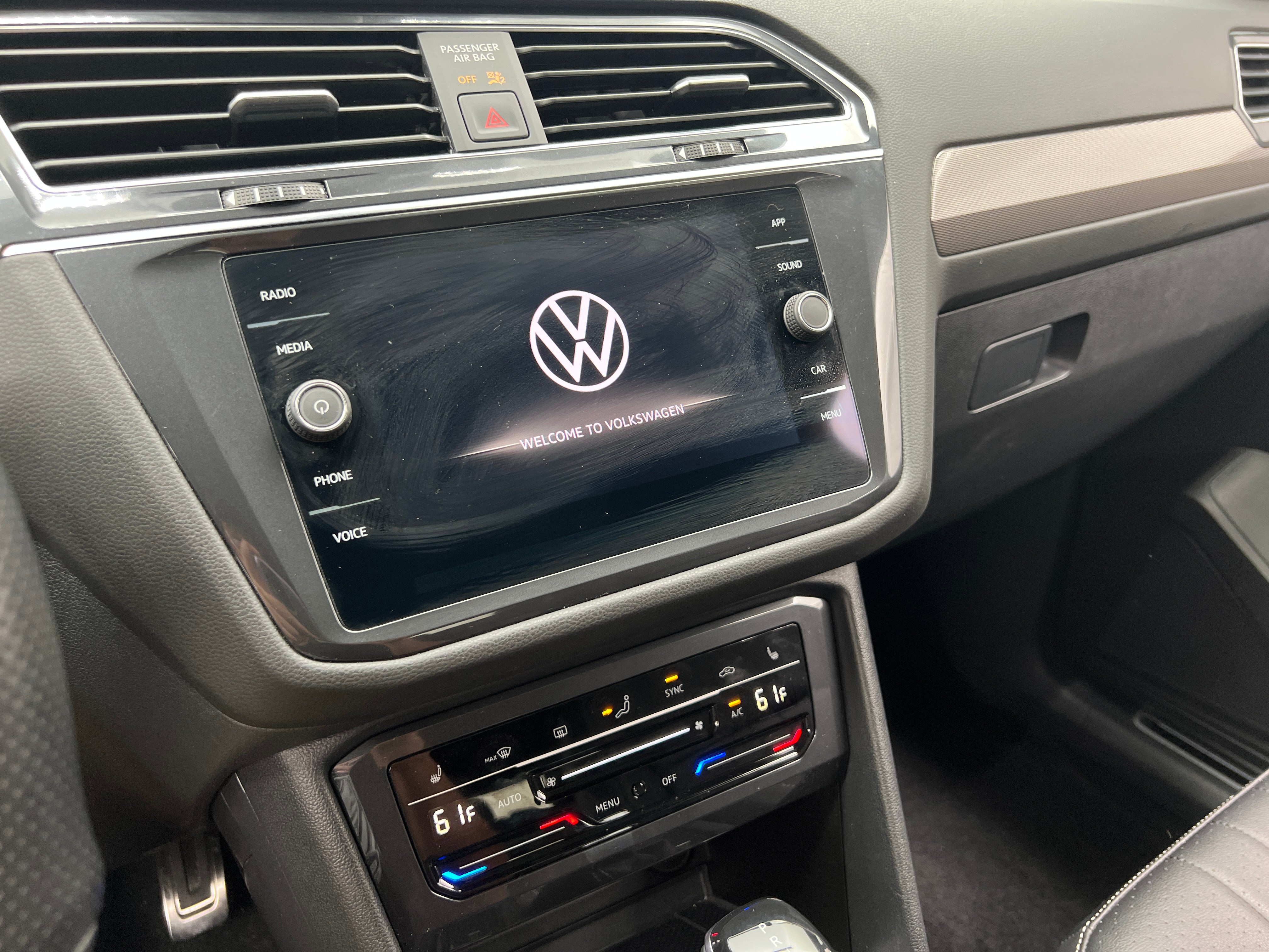2022 Volkswagen Tiguan SE R-Line Black 3