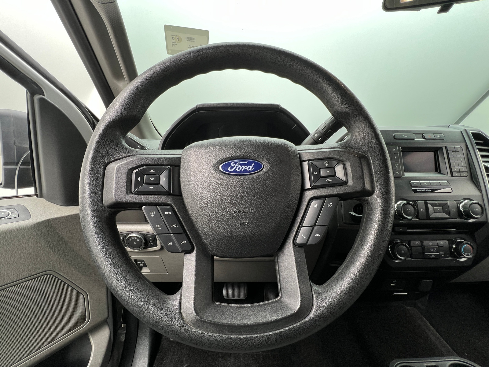 Thumbnail: 2018 Ford Econoline - 5