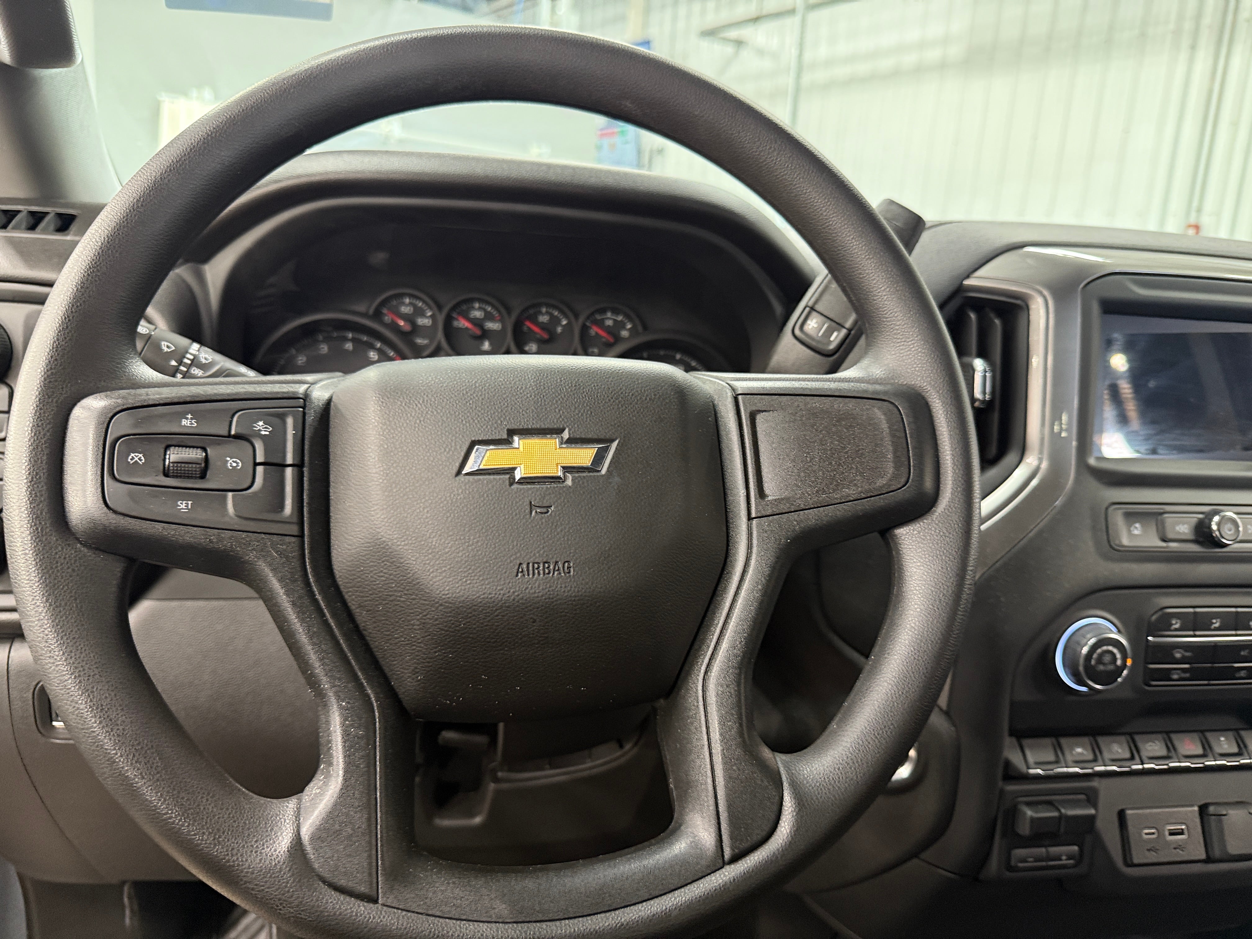 2024 Chevrolet Silverado 1500 Custom 5