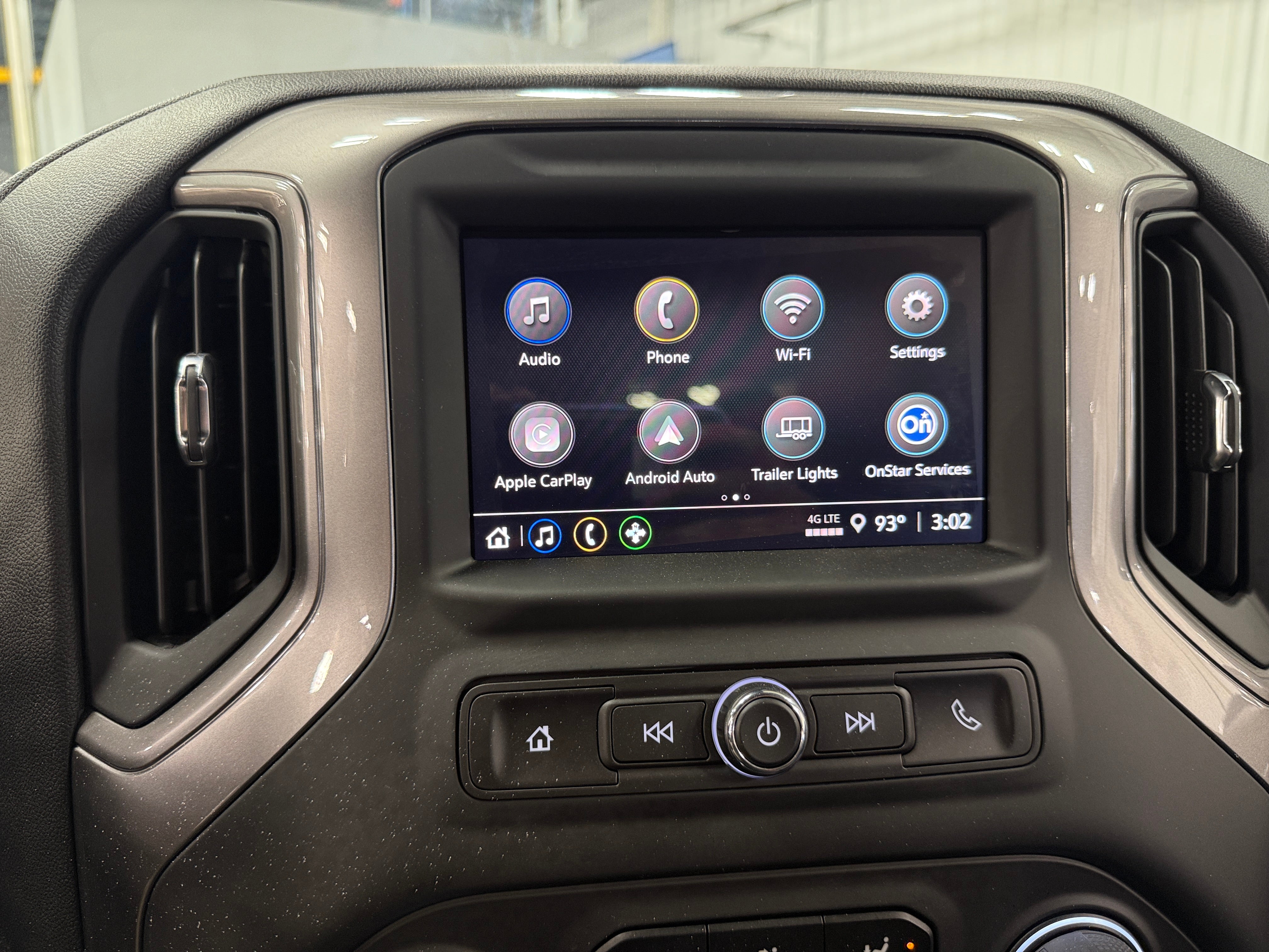 2024 Chevrolet Silverado 1500 Custom 4