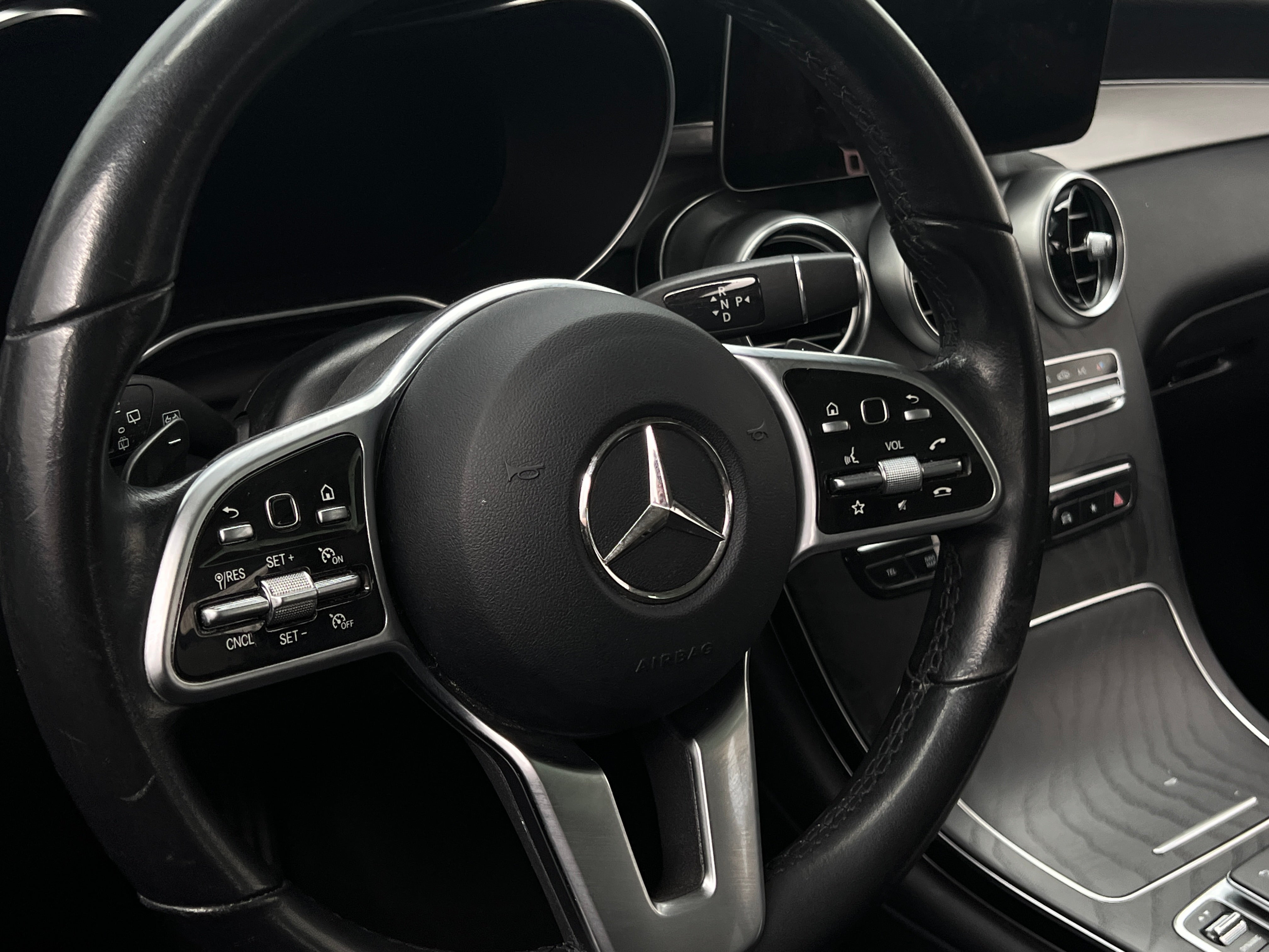 2021 Mercedes-Benz GLC 300 4
