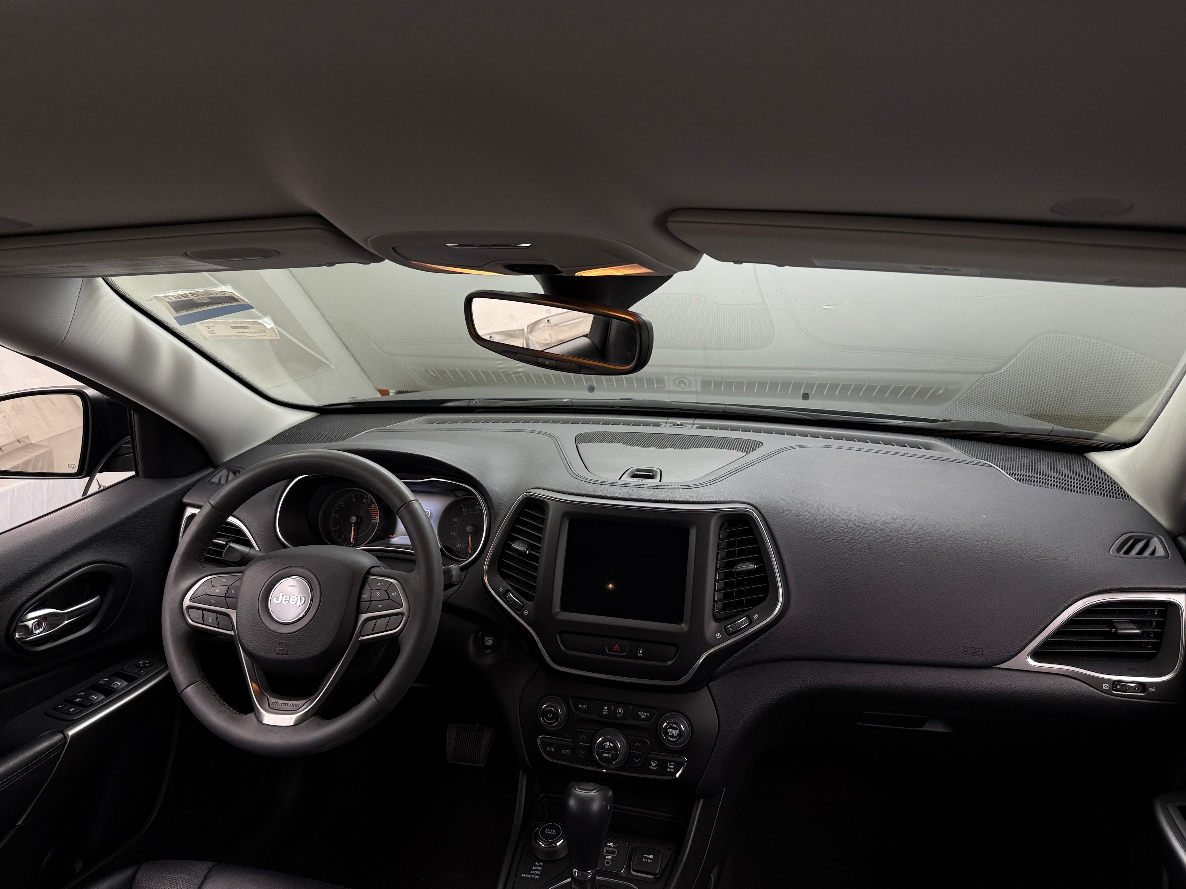 2022 Jeep Cherokee Latitude 2