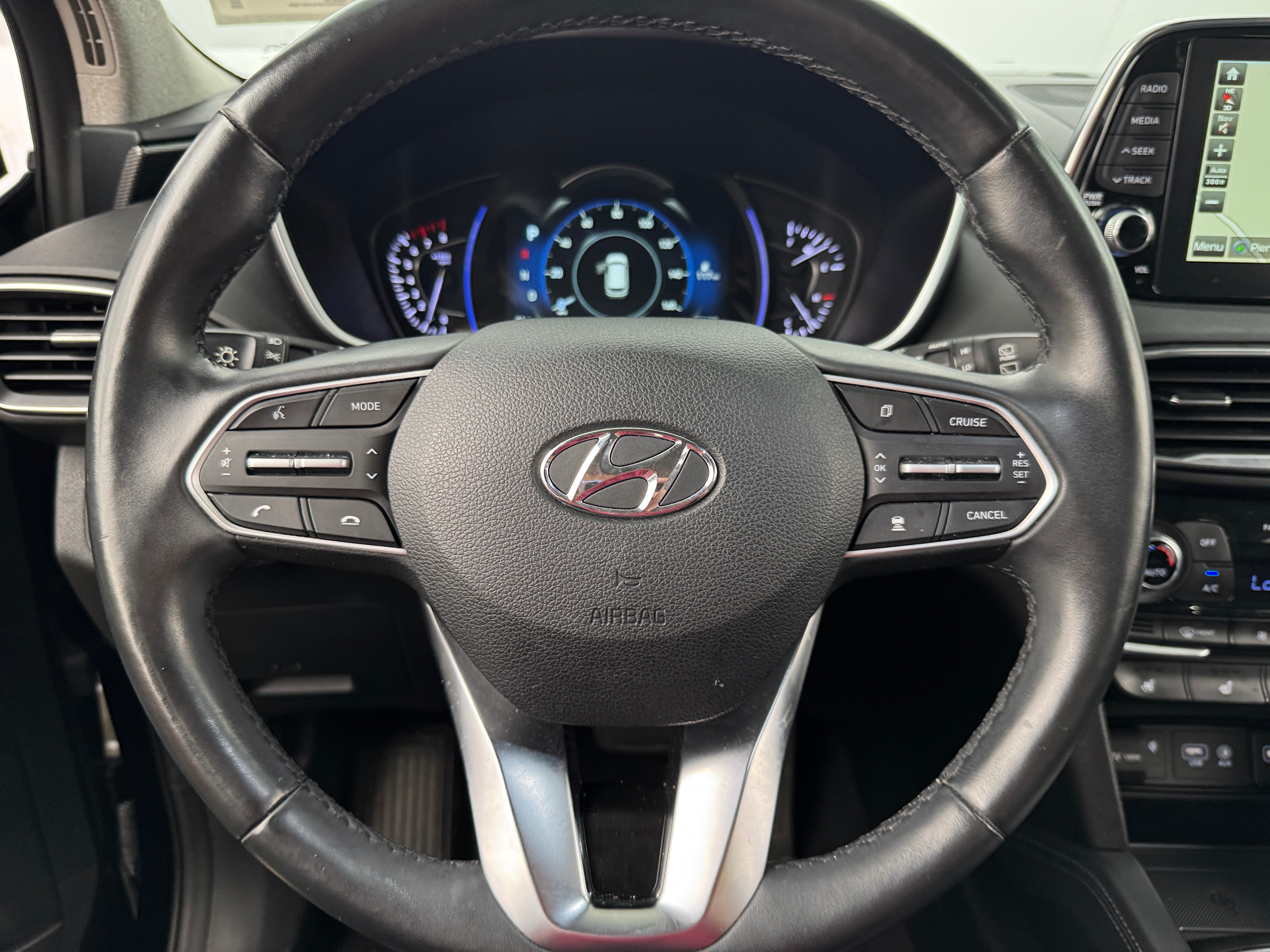 2020 Hyundai Santa Fe Limited 4