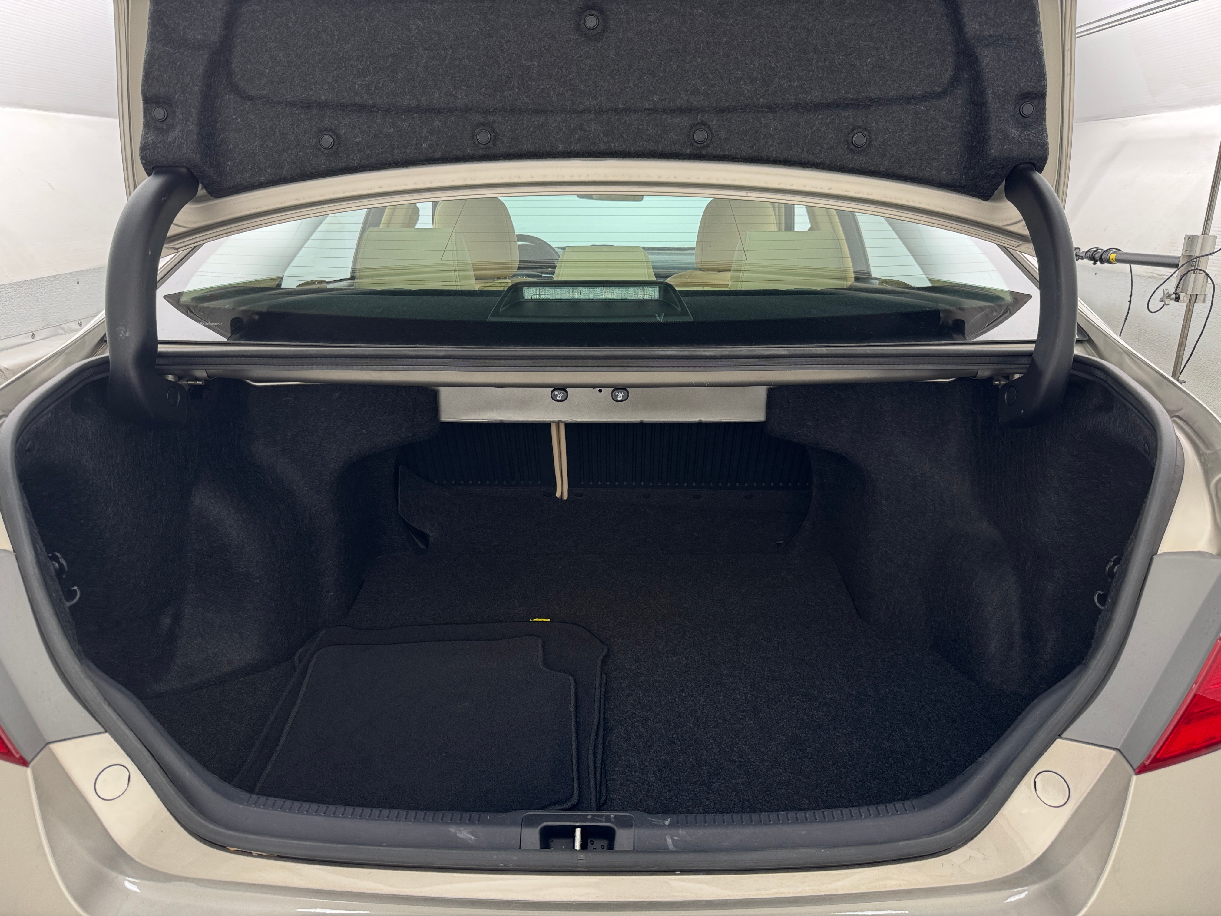 2015 Toyota Camry XLE 6